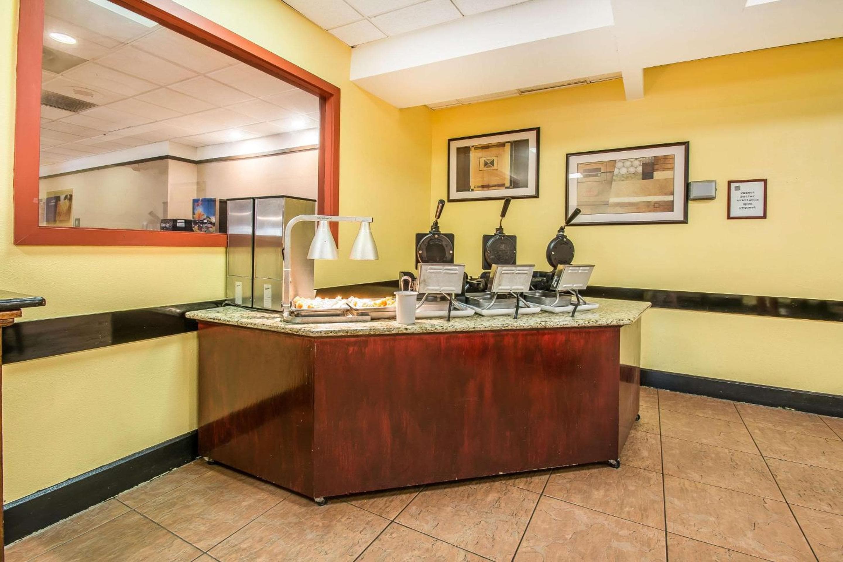 Comfort Inn & Suites Kissimmee by the Parks — 22
