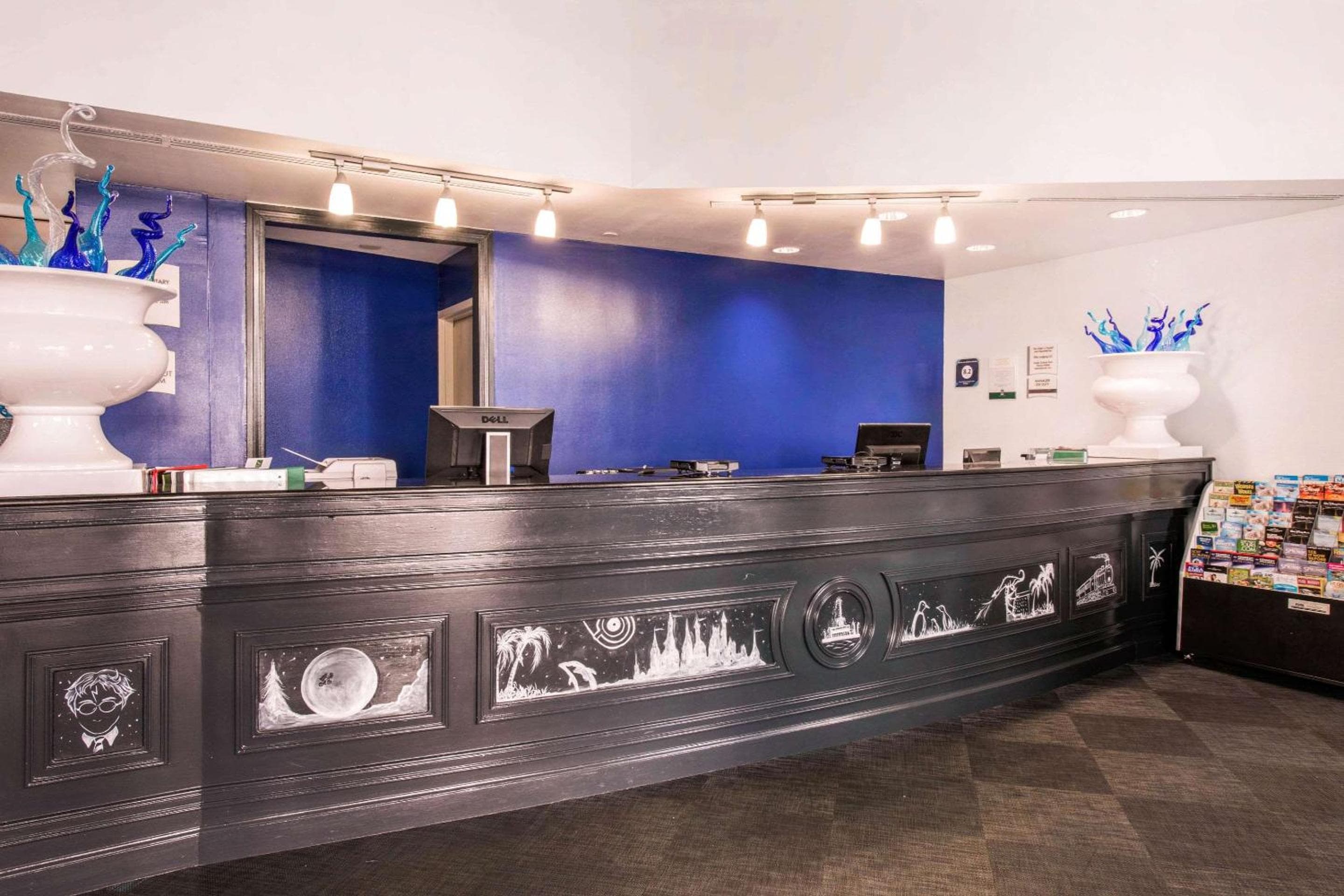 Quality Inn & Suites cerca de los parques temáticos — 8