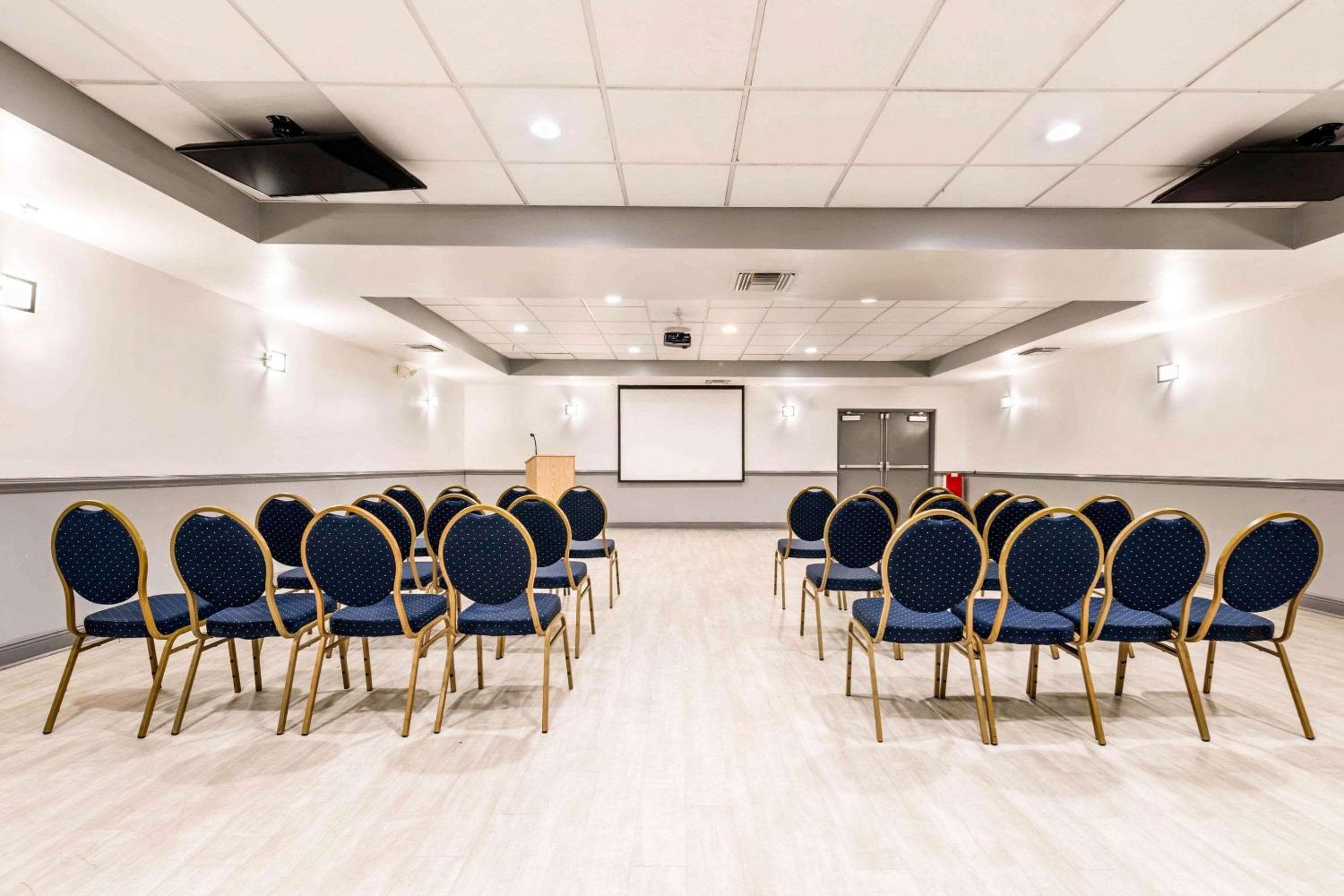 Rodeway Inn & Suites Fort Lauderdale Airport & Cruise Port — 26