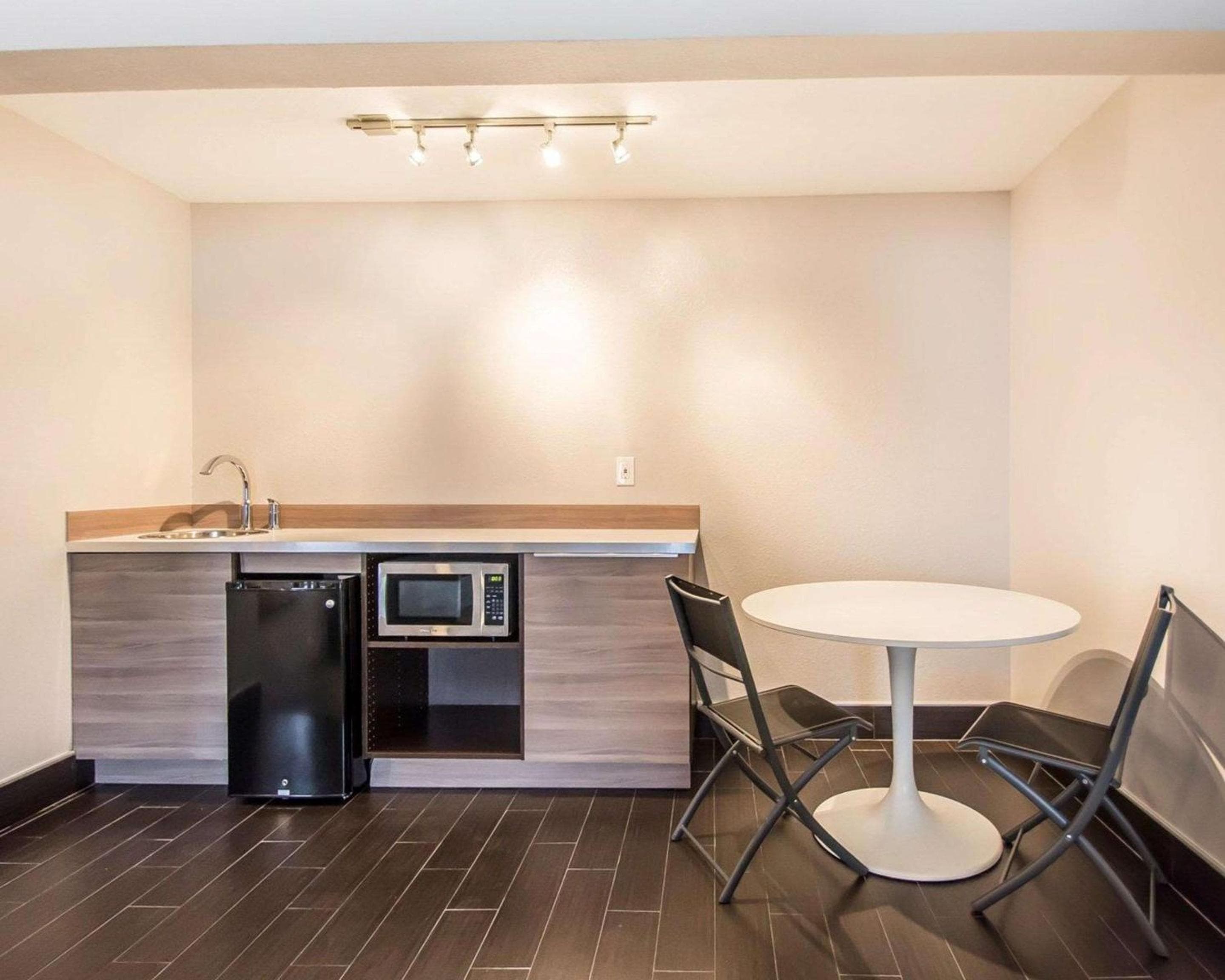 Quality Inn & Suites junto a los parques — 27