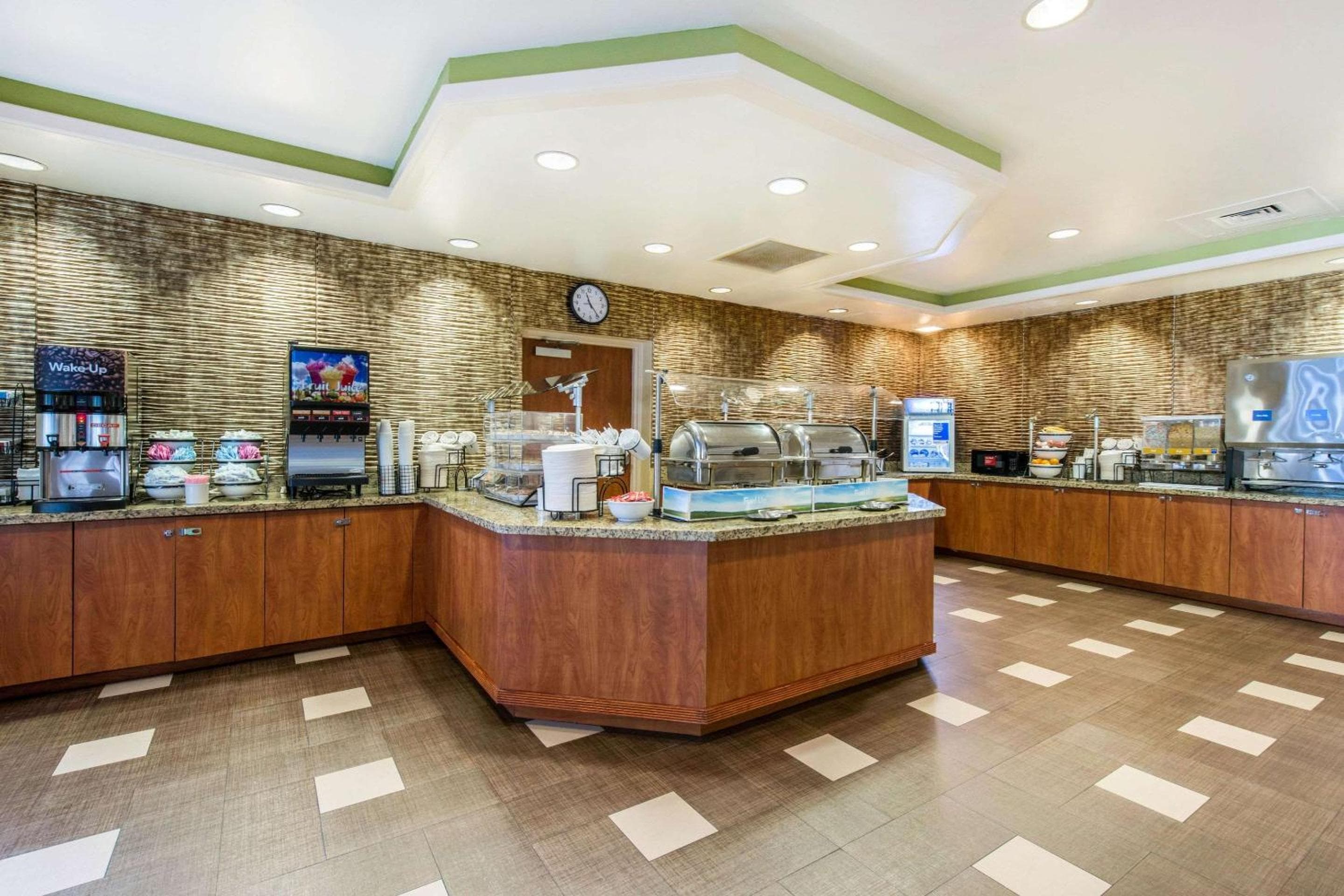 Comfort Inn & Suites in der Nähe des Universal Orlando Resort-Kongresszentrums — 24