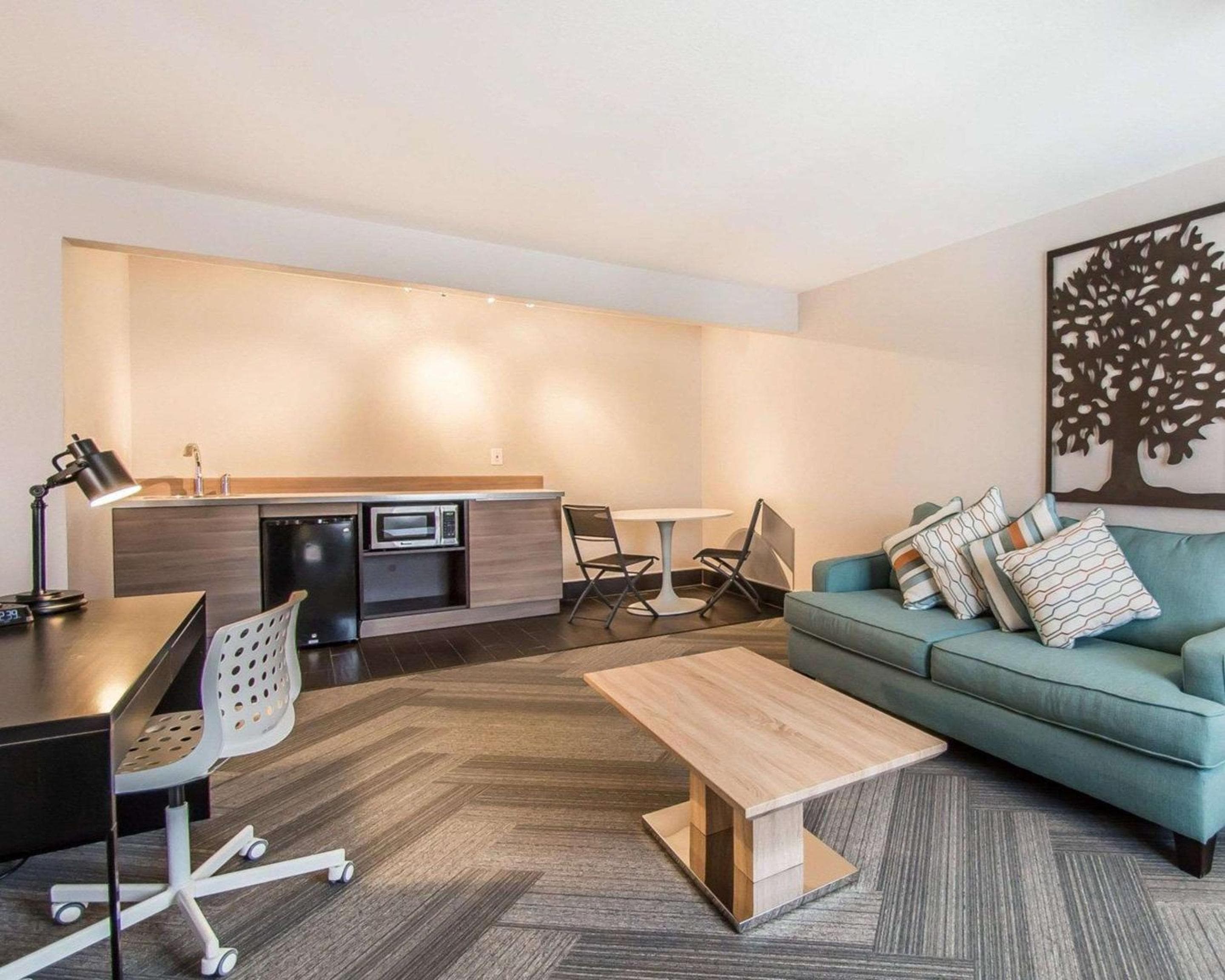Quality Inn & Suites junto a los parques — 26