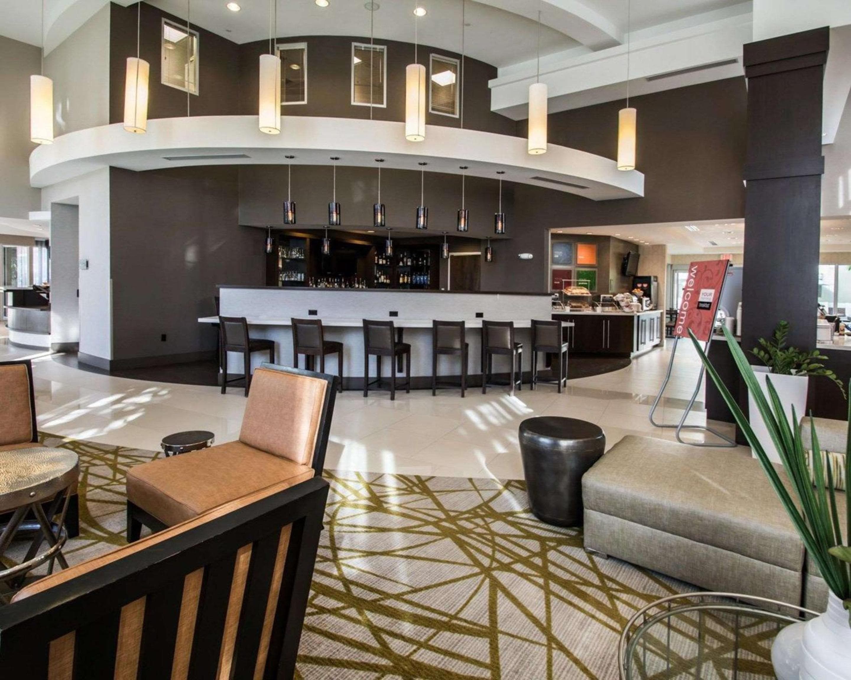 Comfort Suites Miami Aeropuerto Norte — 6