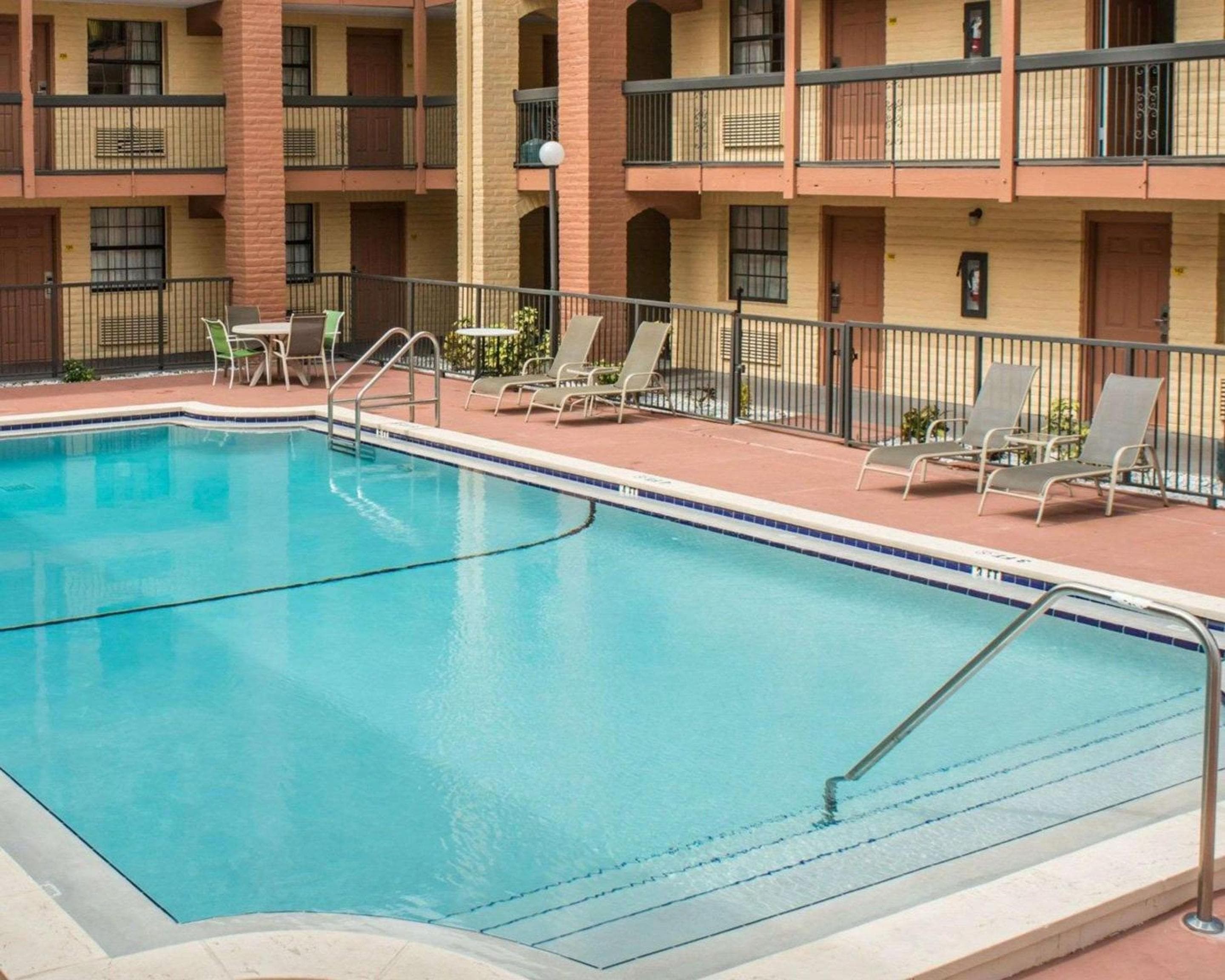 Rodeway Inn Tampa-Ybor City — 30