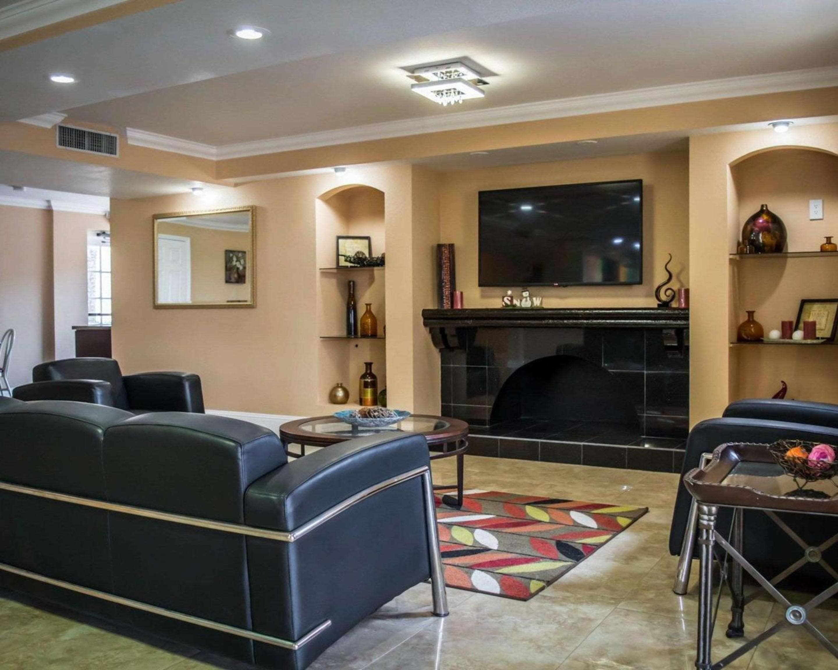 Rodeway Inn Tampa-Ybor City — 29