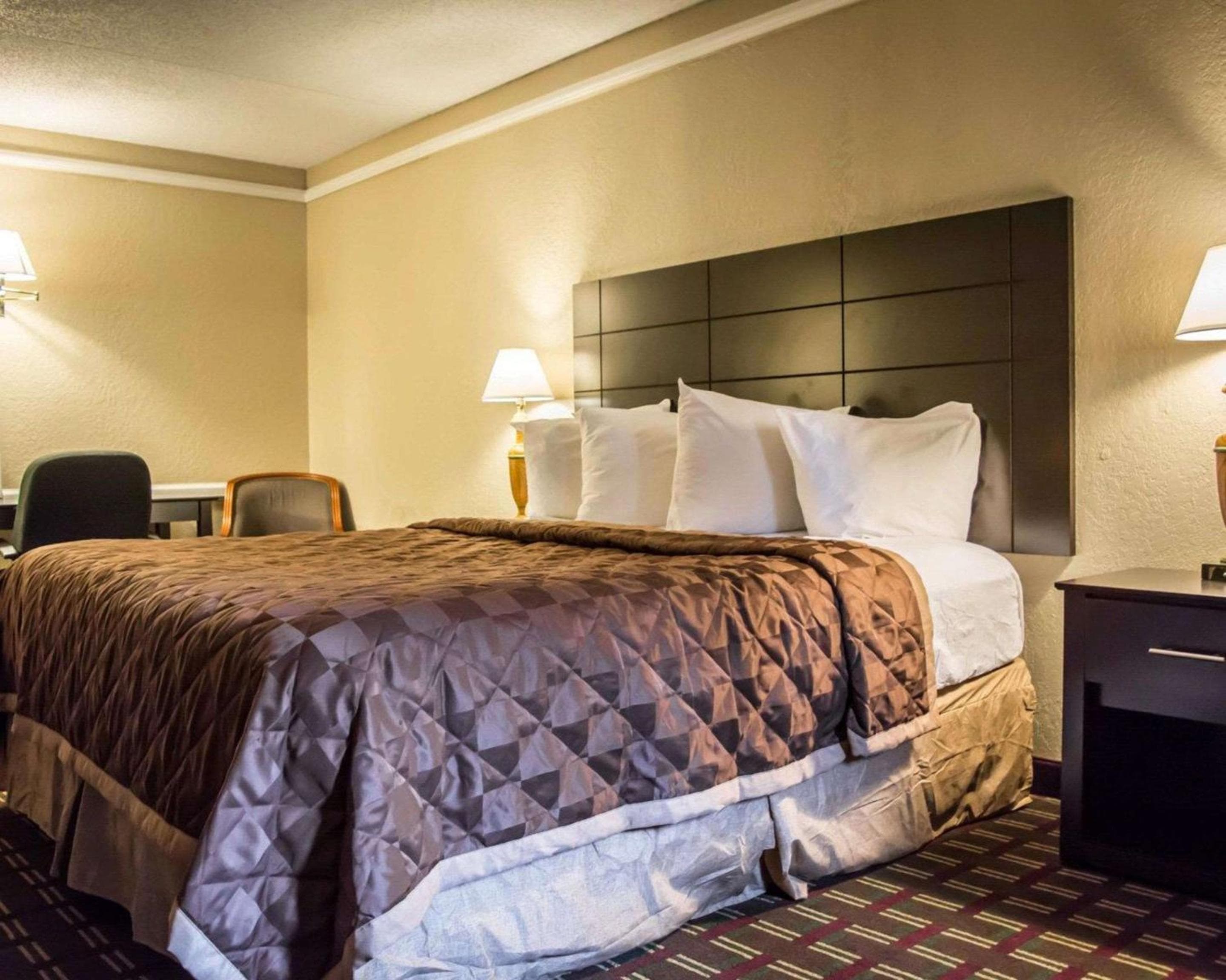 Rodeway Inn Tampa-Ybor City — 27