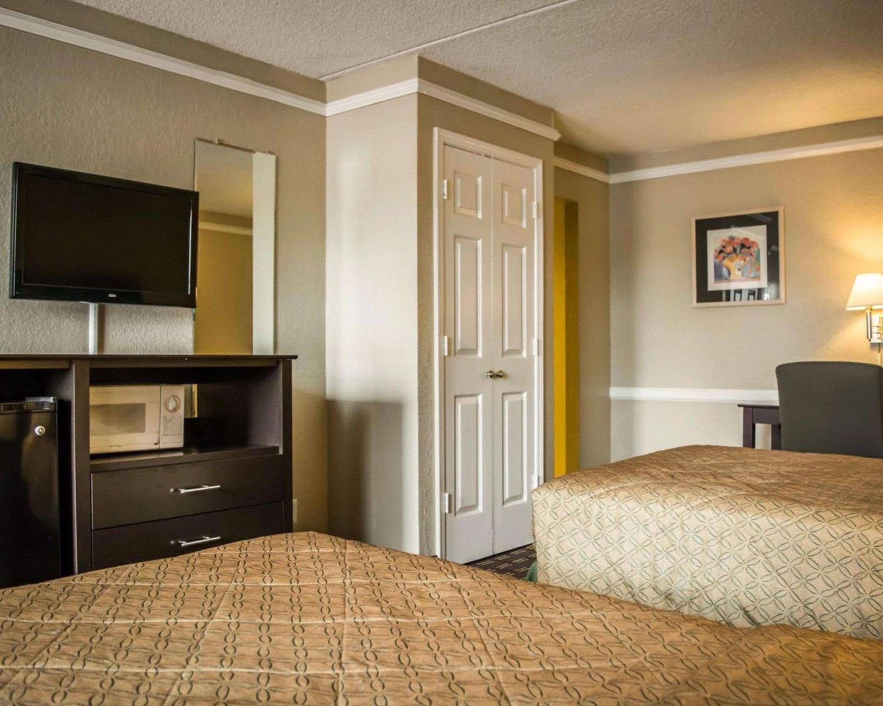 Rodeway Inn Tampa-Ybor City — 12