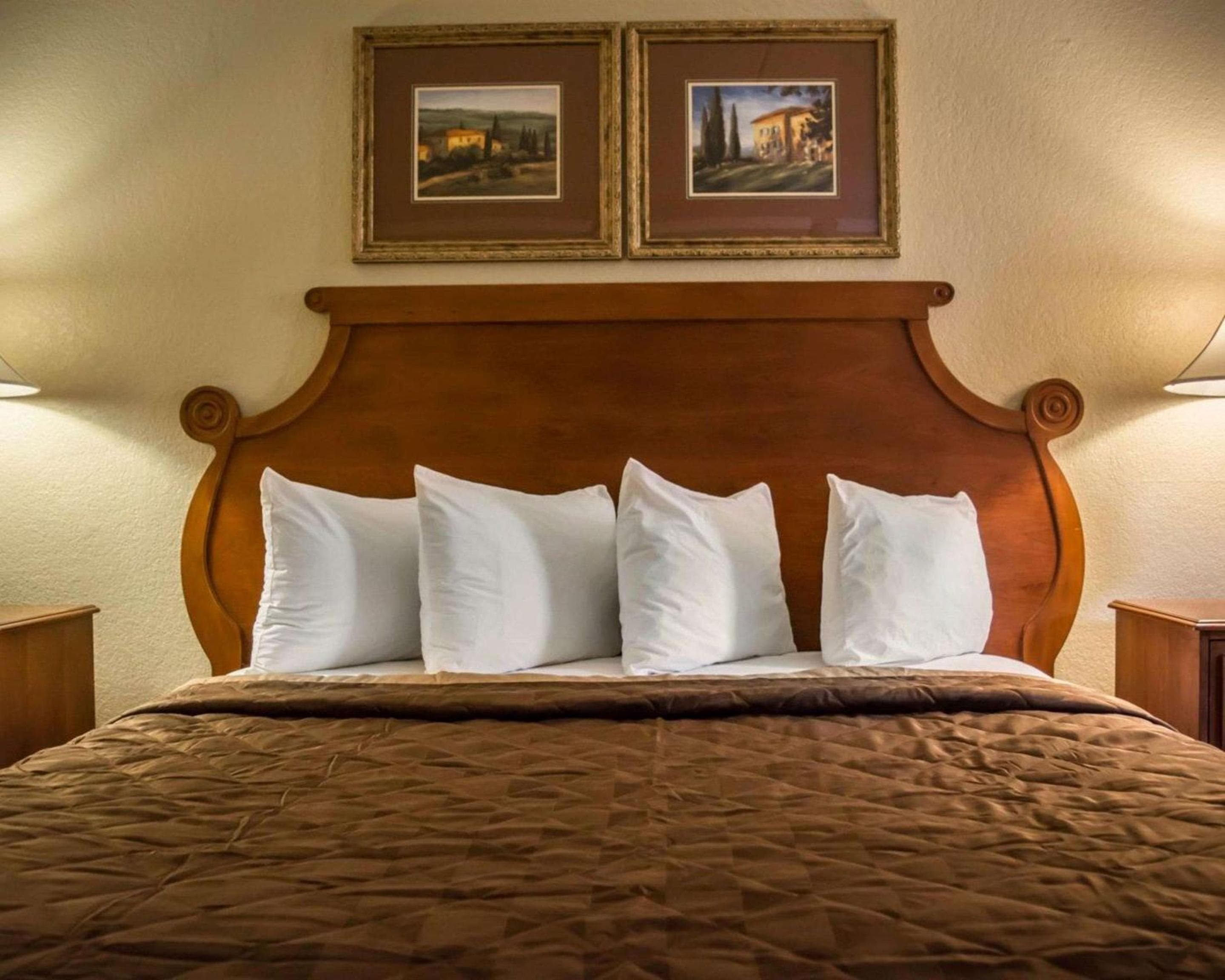 Rodeway Inn Tampa-Ybor City — 10
