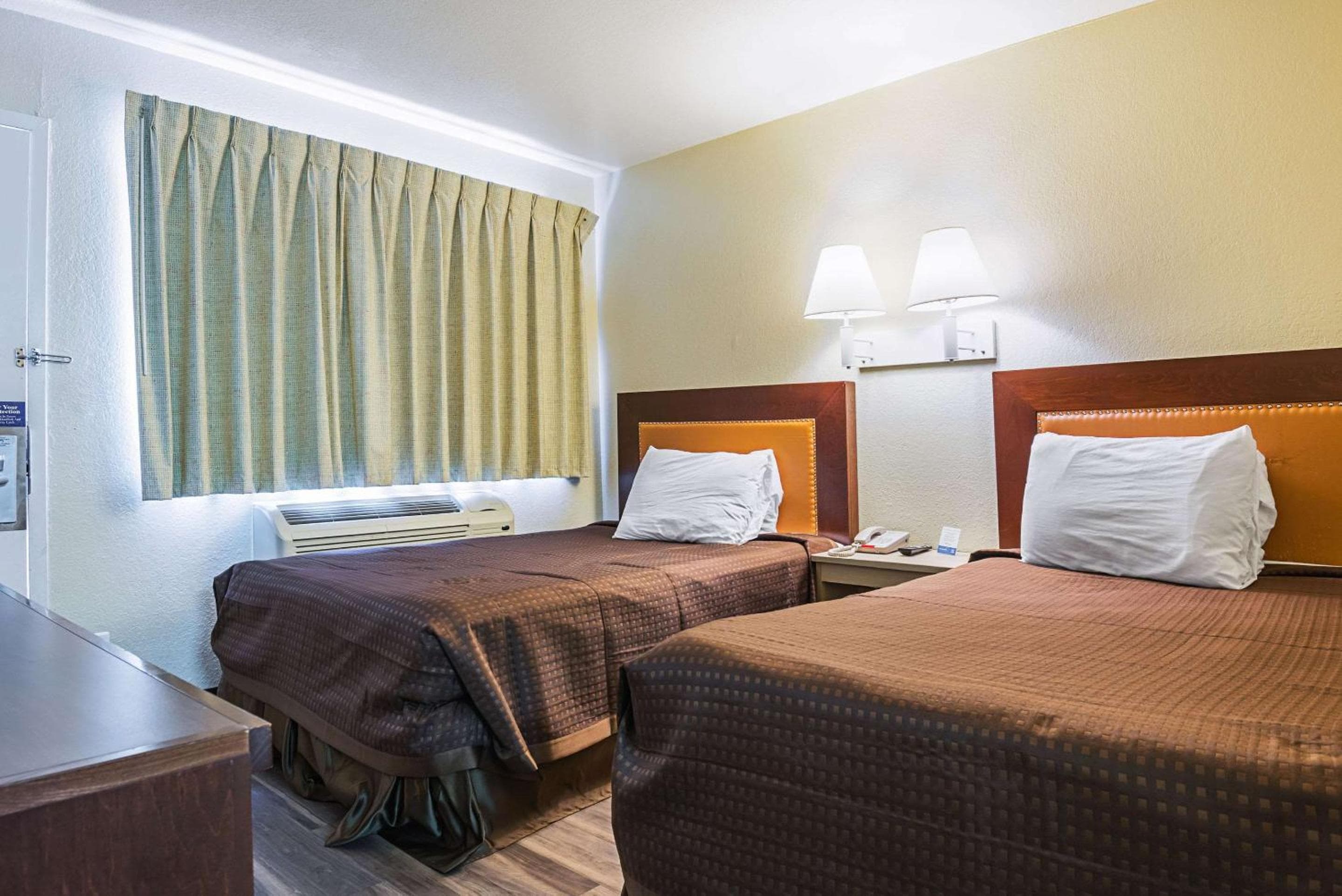 Rodeway Inn Kissimmee - Orlando Maingate West - Free Theme Park Shuttle — 2