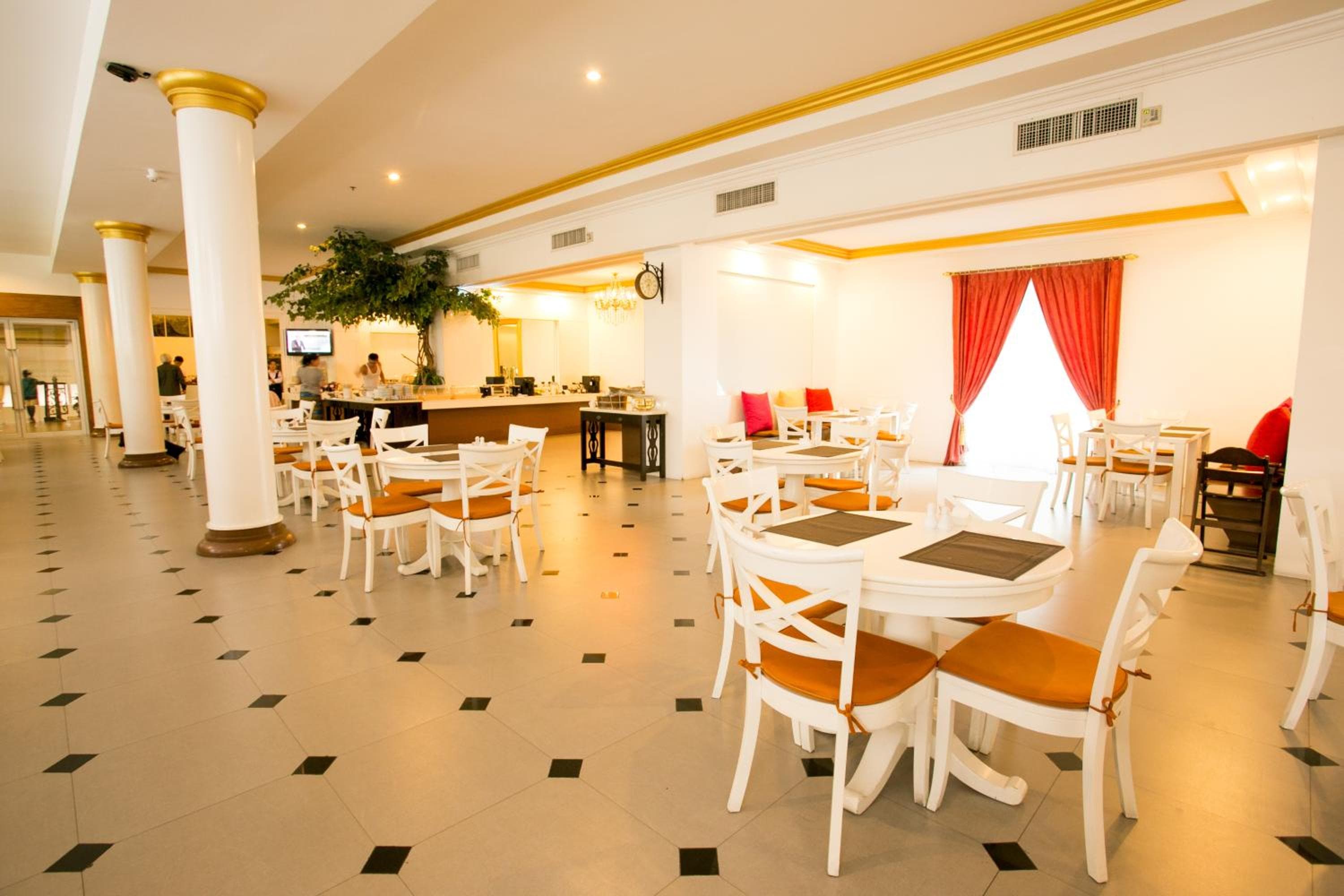 Hope Land Hotel 46/1 — 11