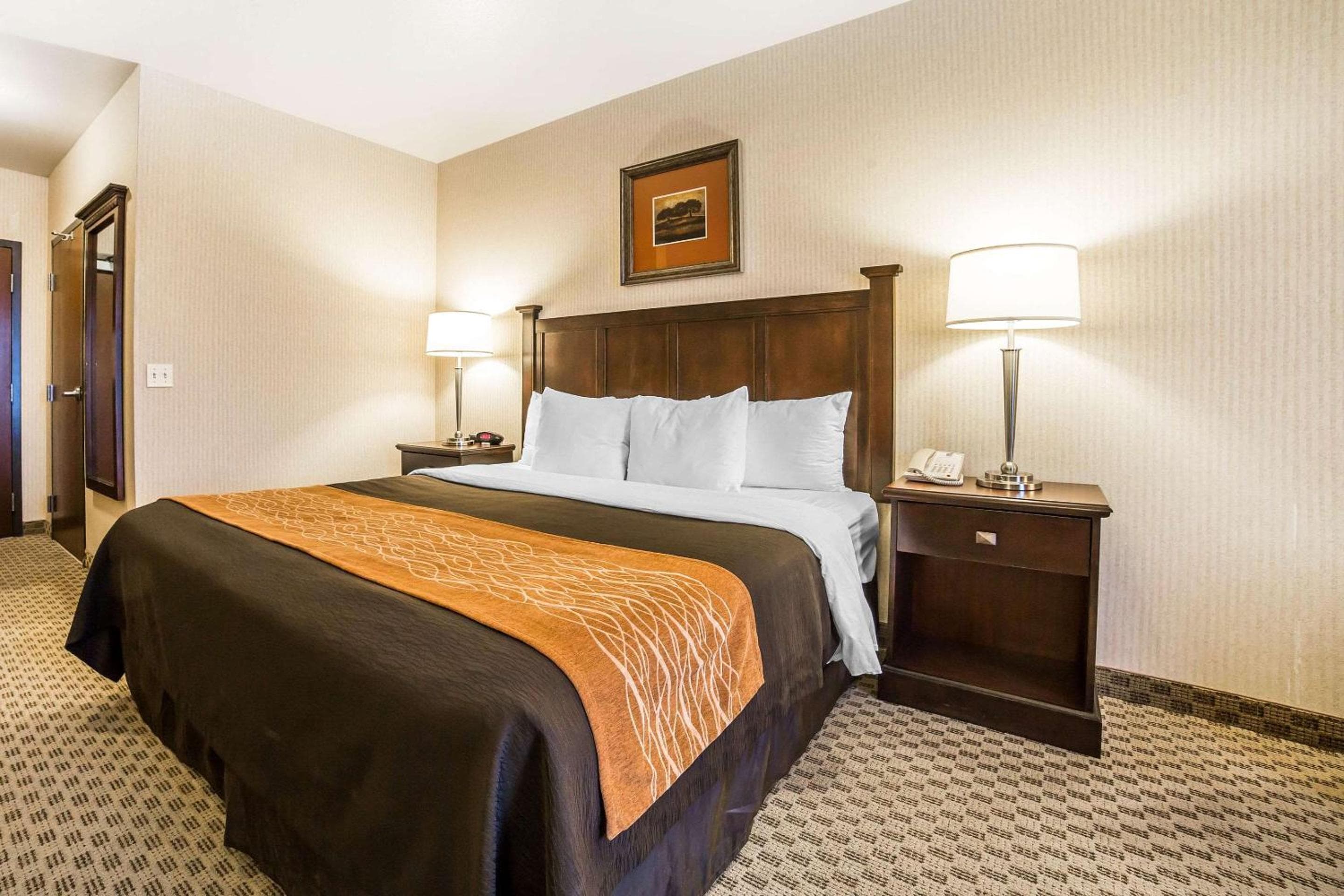 Comfort Inn & Suites Henderson - Las Vegas — 15