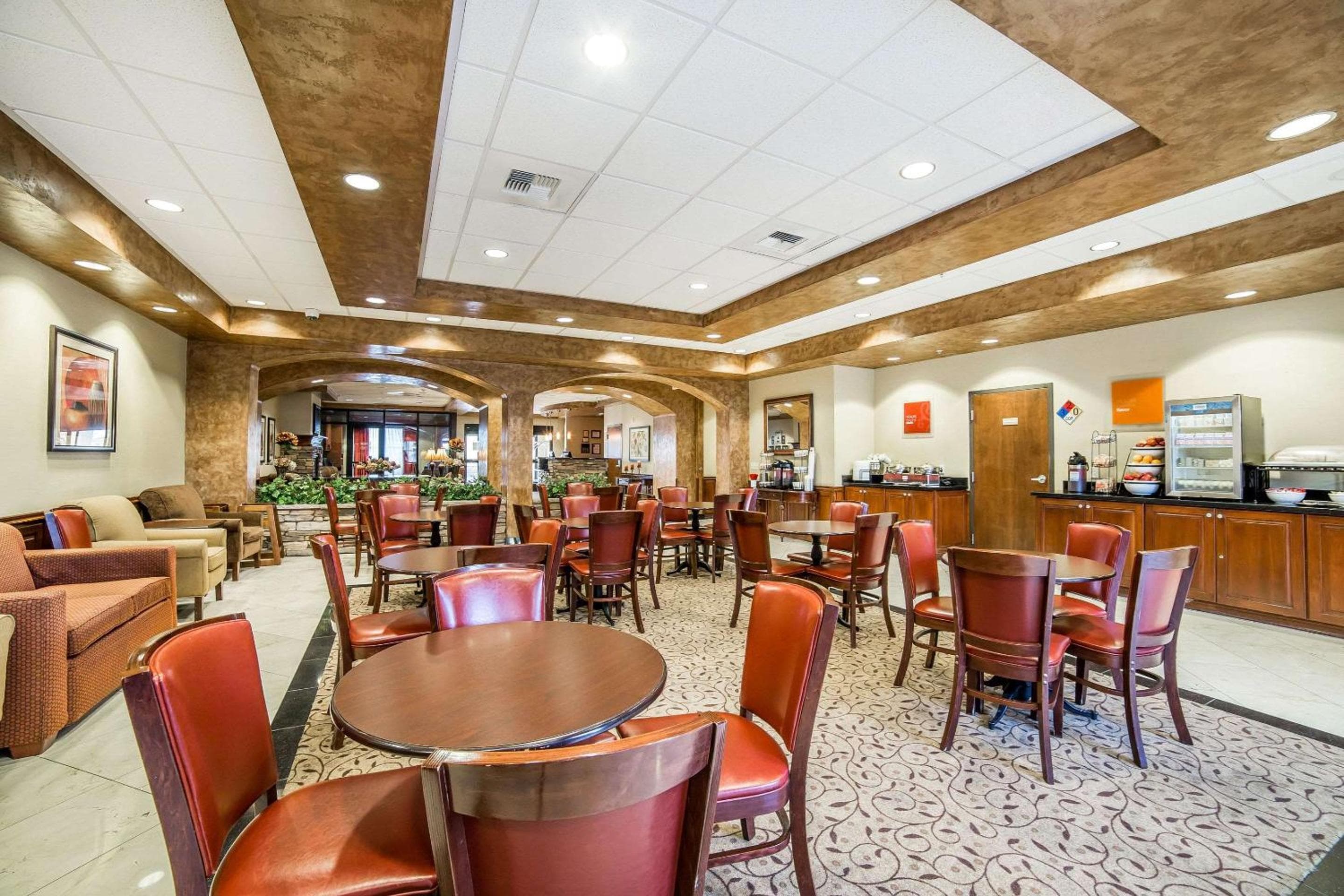 Comfort Inn & Suites Henderson - Las Vegas — 16