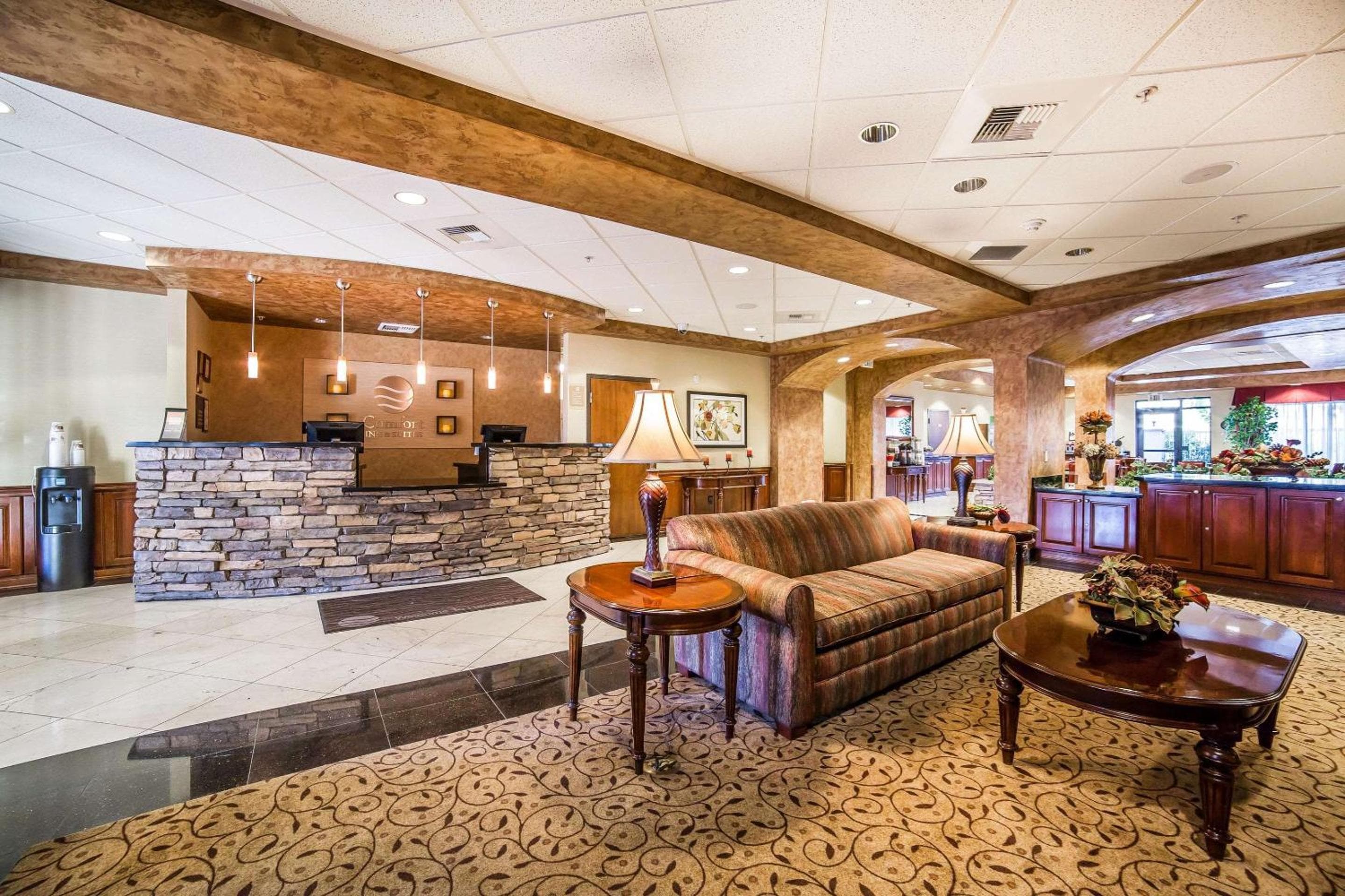 Comfort Inn & Suites Henderson - Las Vegas — 9