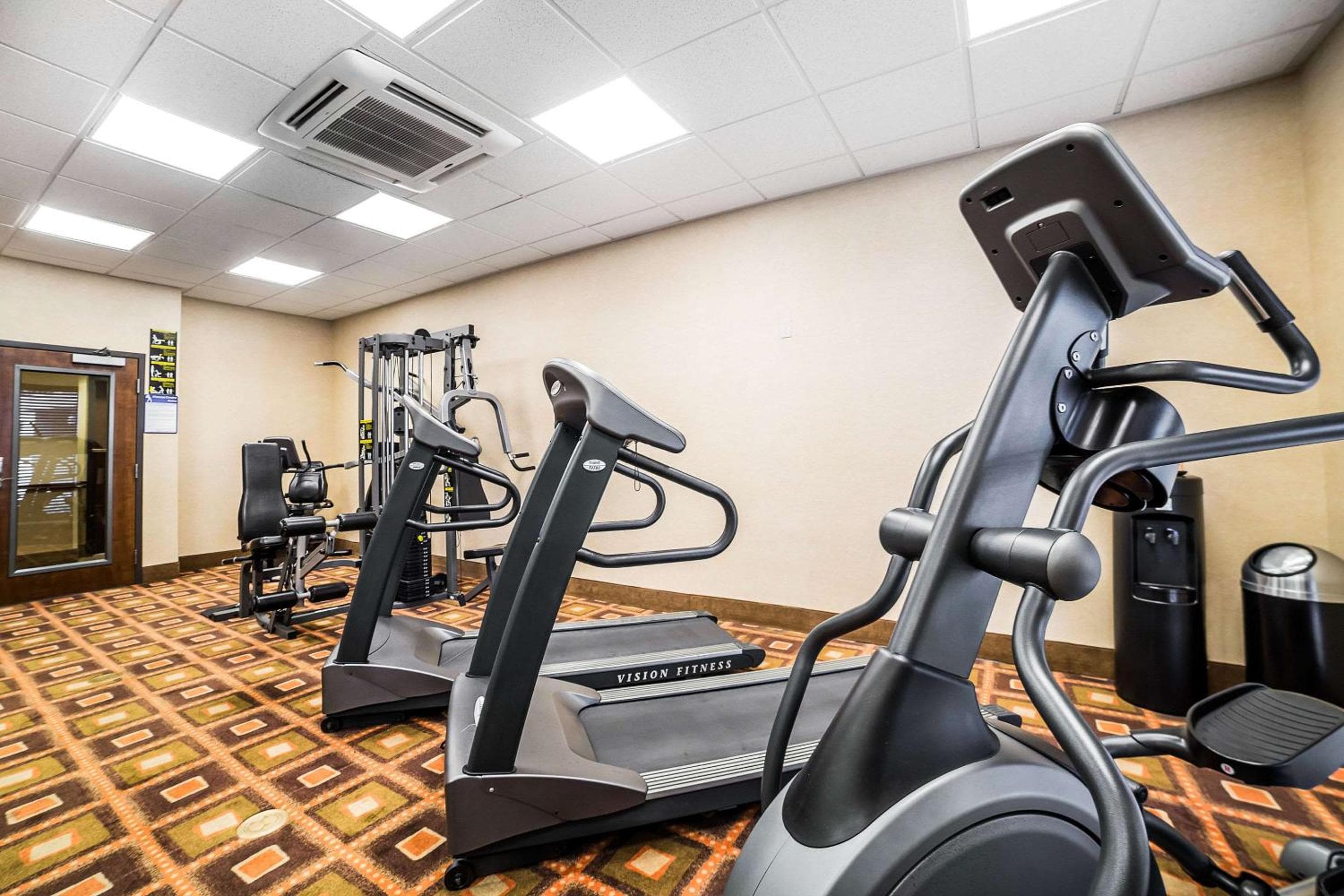 Comfort Inn & Suites Henderson - Las Vegas — 6