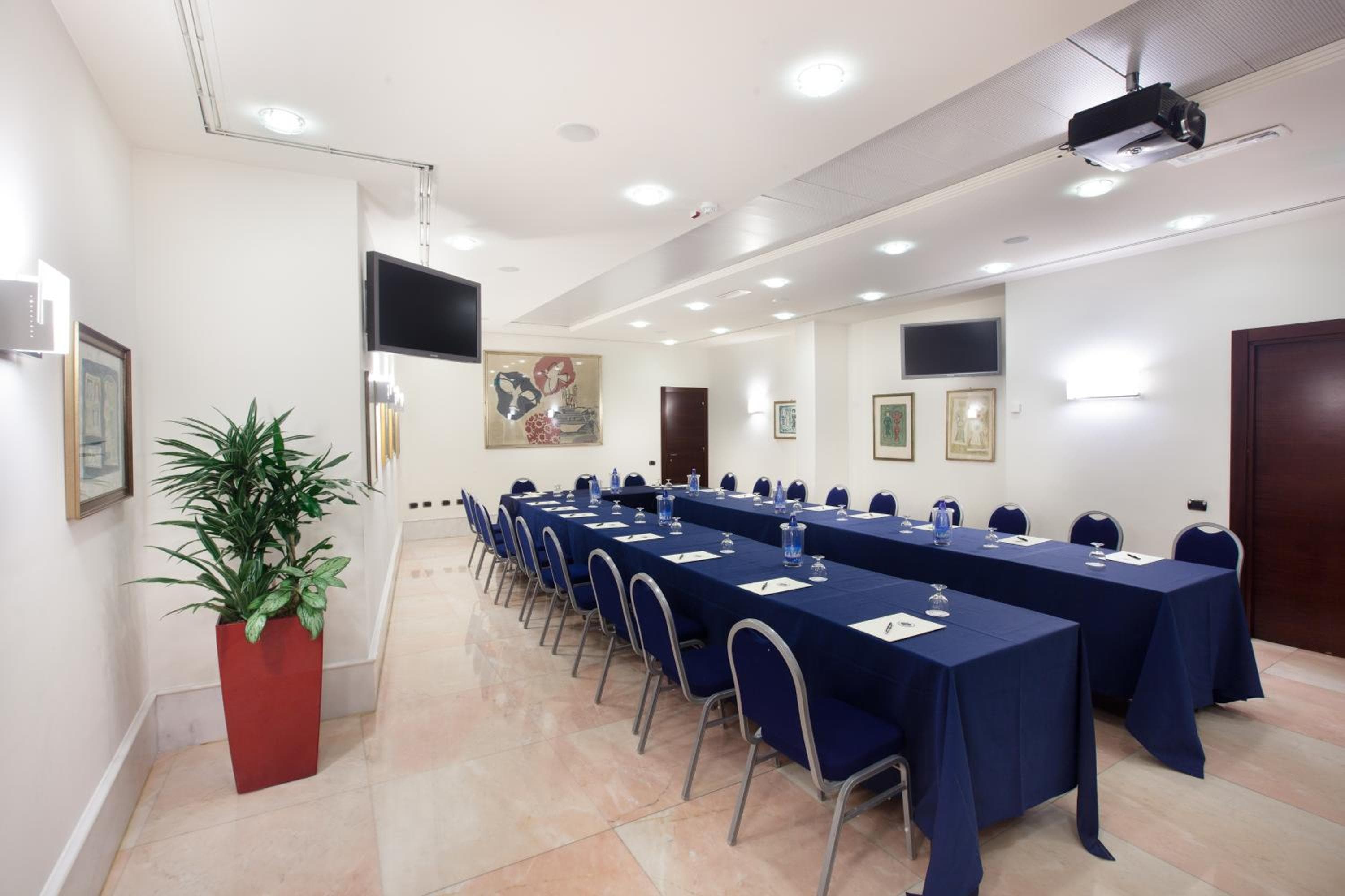 Hotel Delle Nazioni — 29