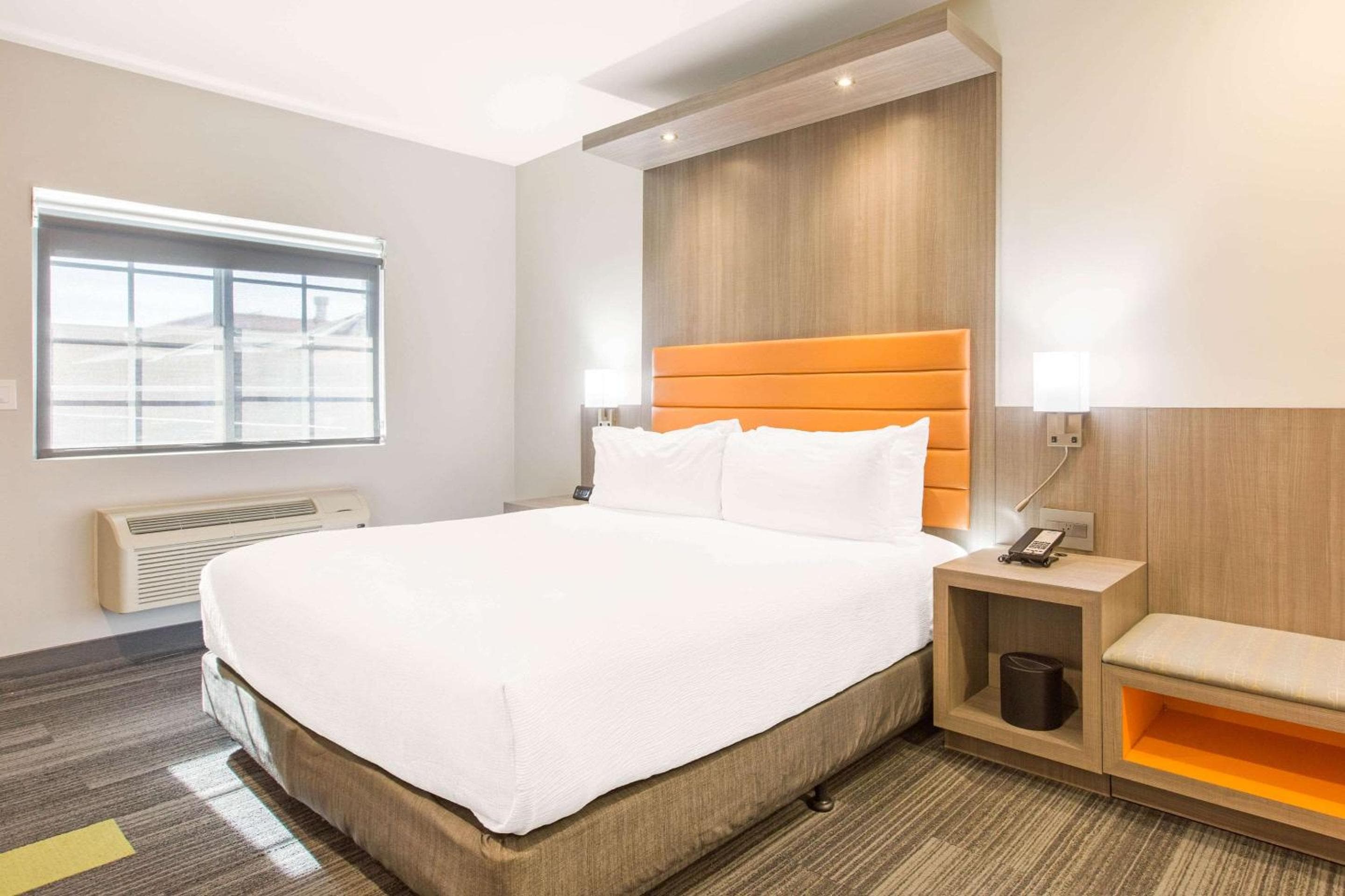 Rodeway Inn vicino a Melrose Ave — 6