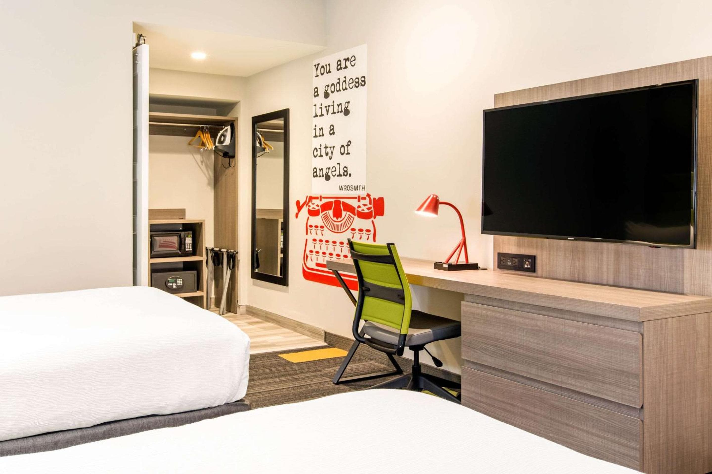 Rodeway Inn vicino a Melrose Ave — 23