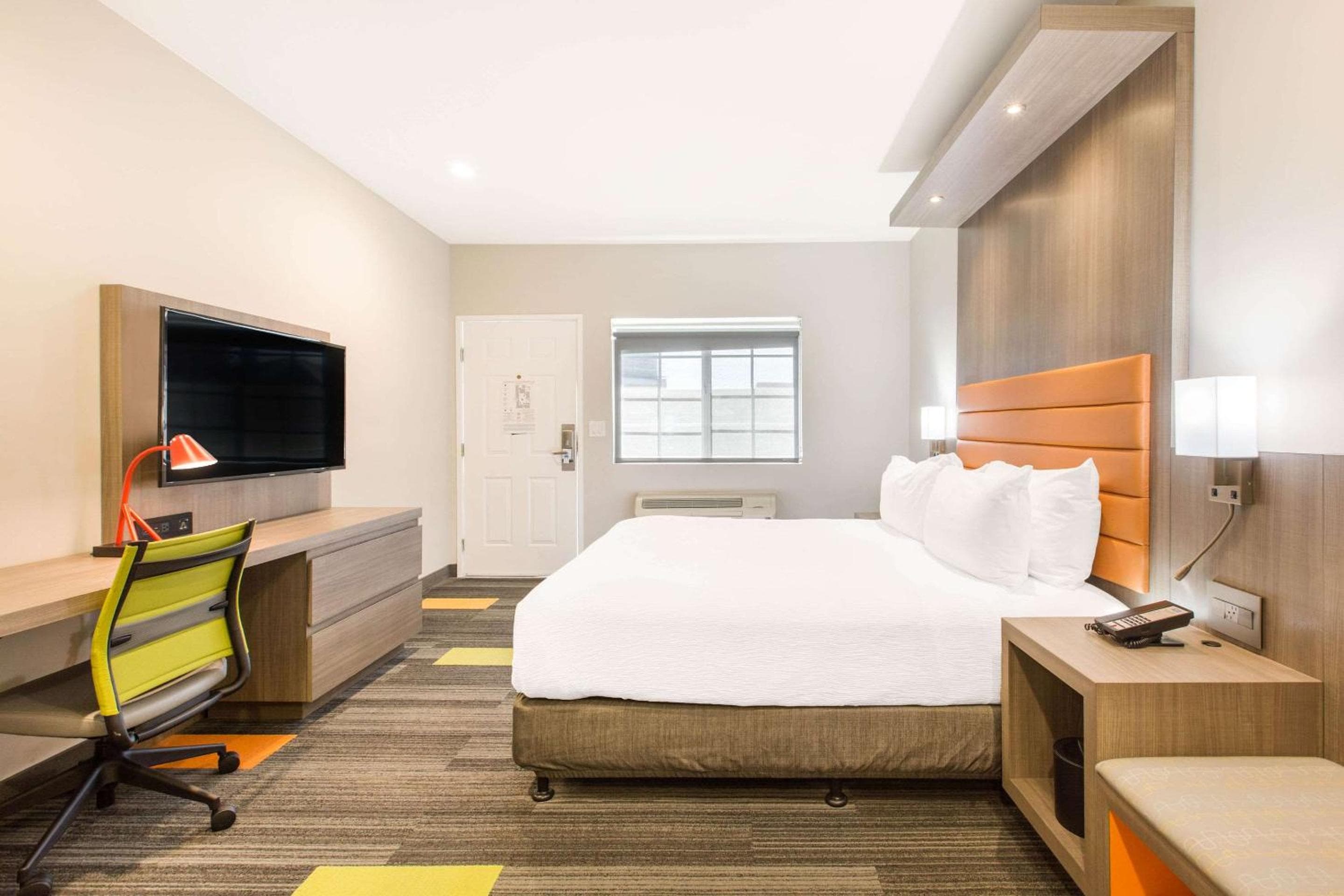 Rodeway Inn vicino a Melrose Ave — 30