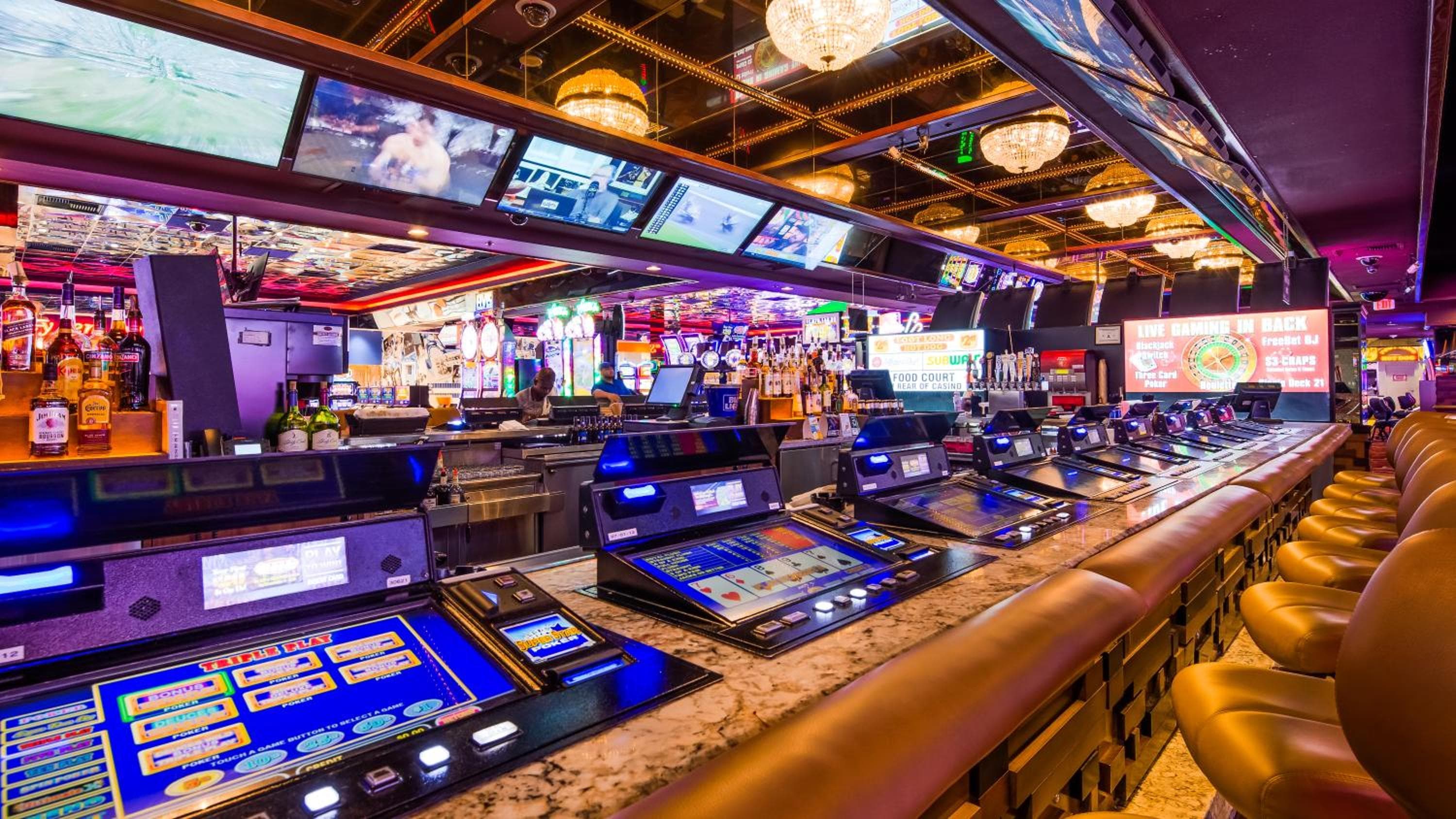 Best Western Plus Casino Royale - Centro Strip — 24