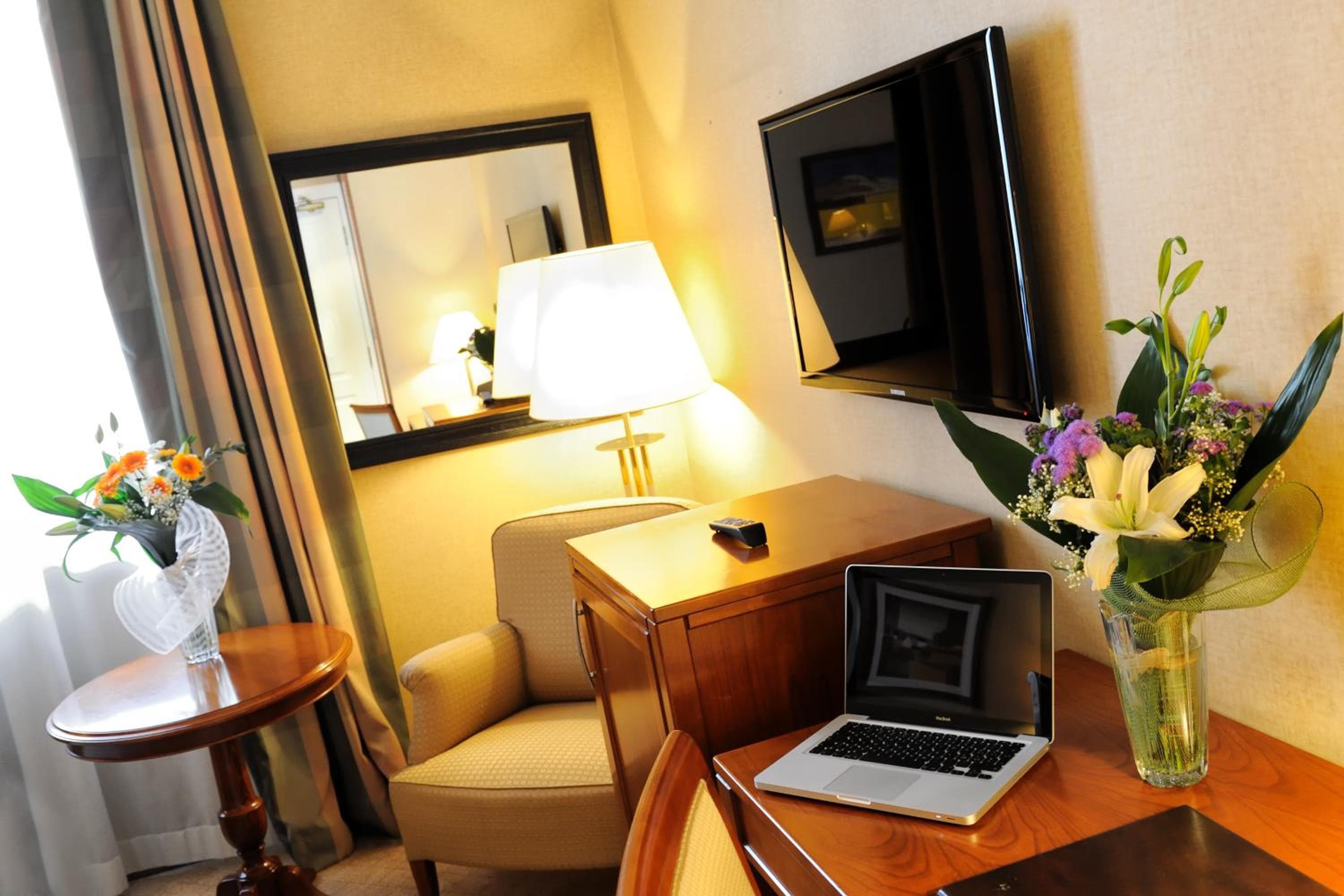 LH Hotel Lloyd Roma — 26
