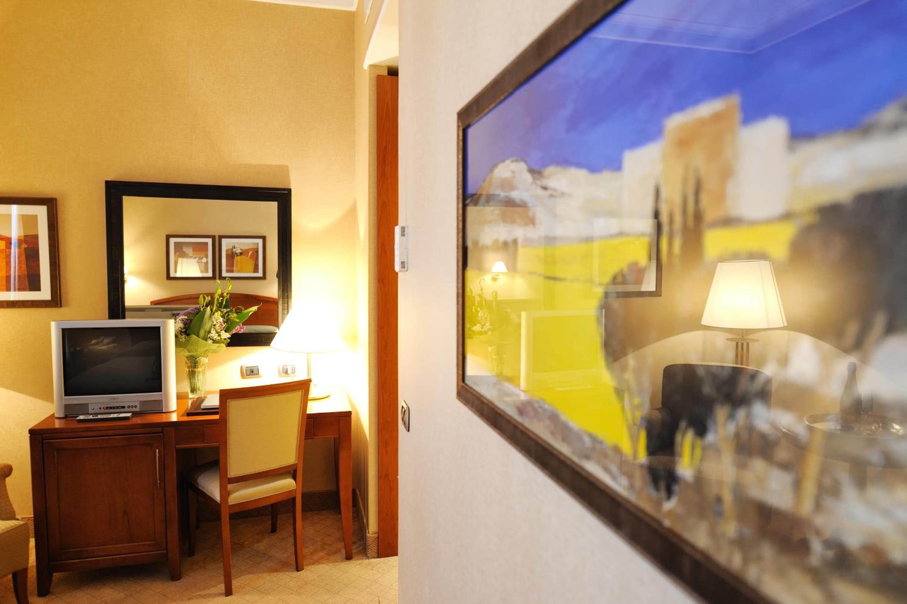 LH Hotel Lloyd Roma — 14