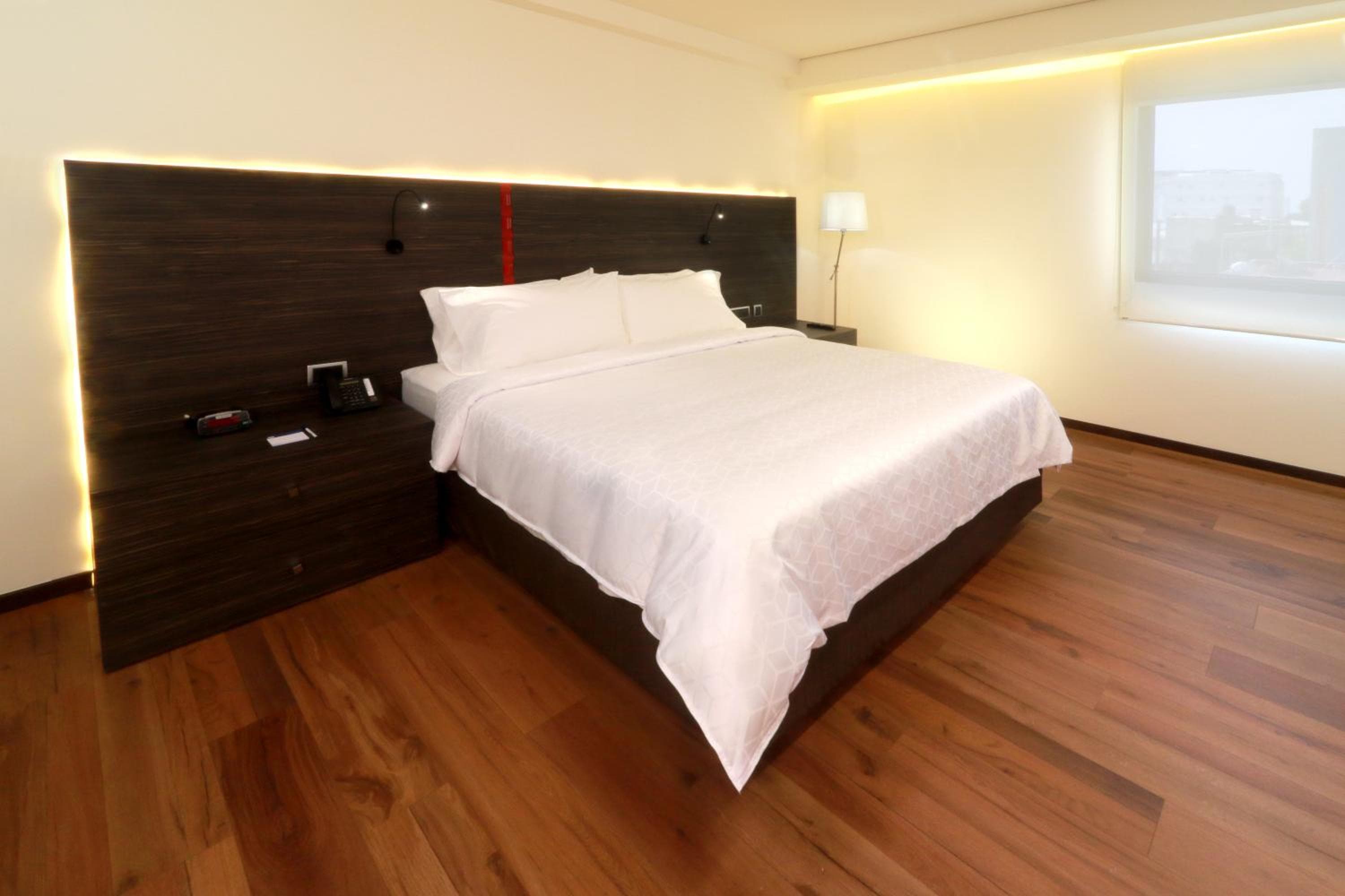 Holiday Inn Express Mexico Aeropuerto, un hotel IHG — 6