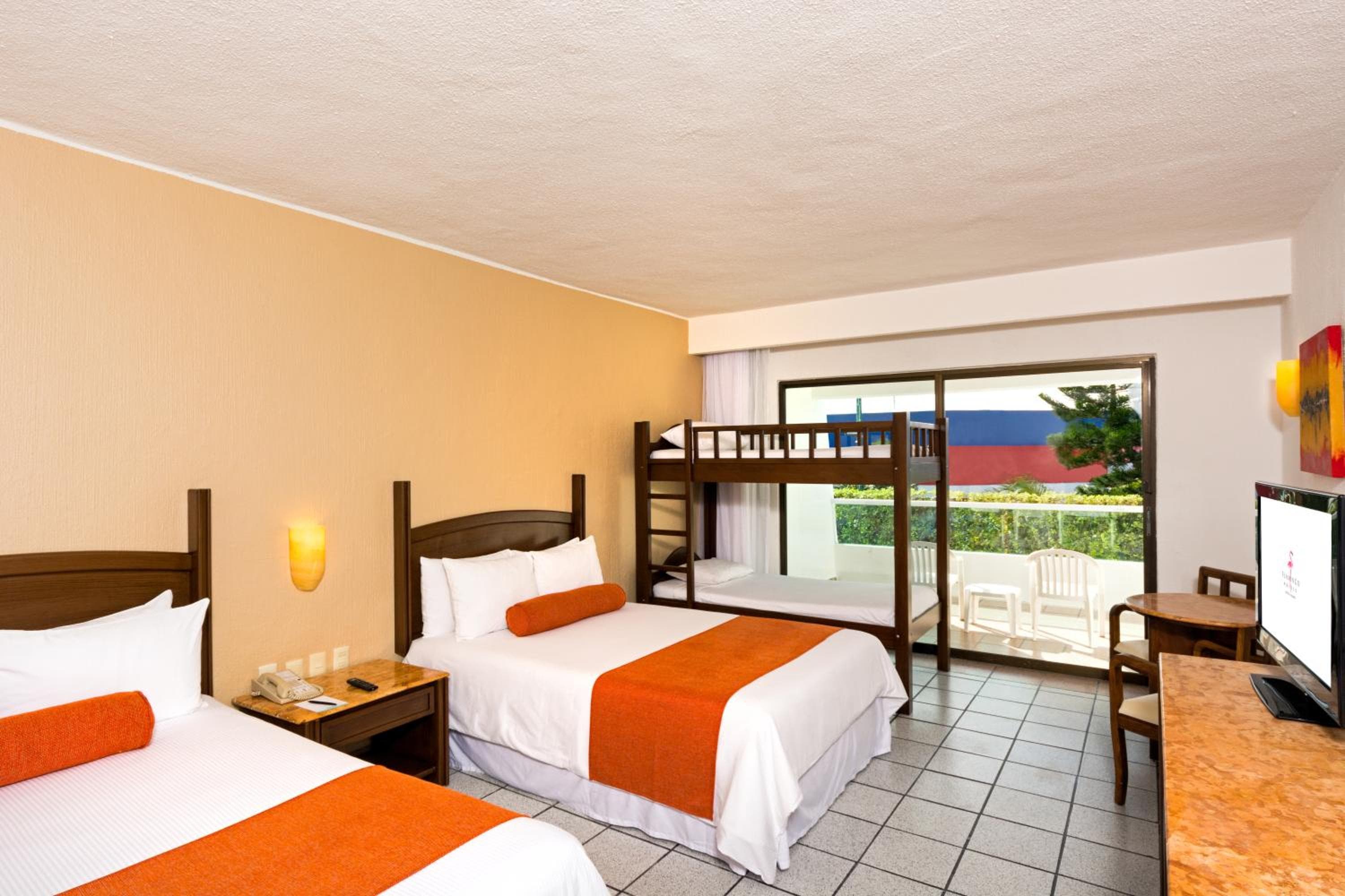 Flamingo Cancún Resort — 28