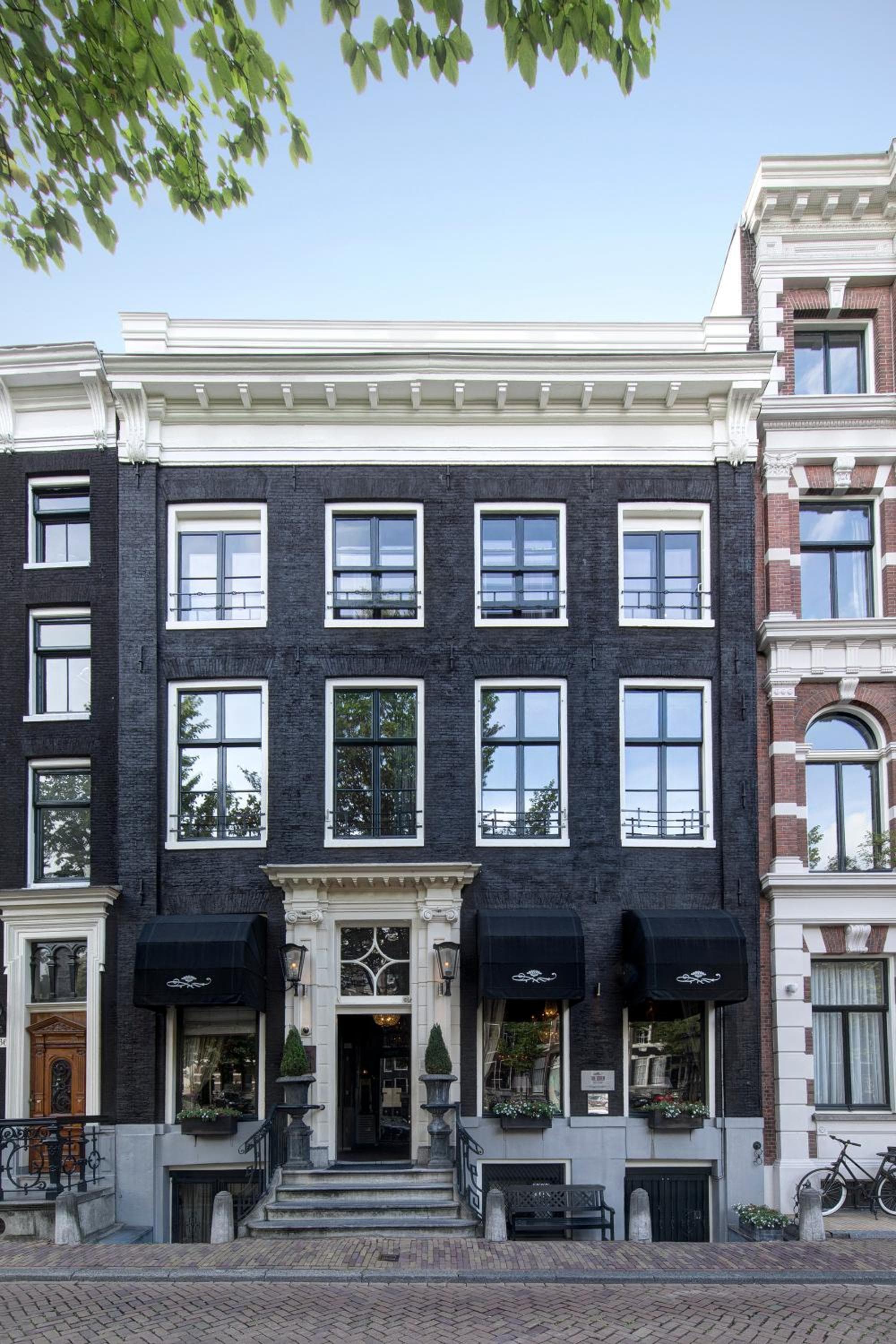 Die Pavillons Amsterdam, Der Toren — 5