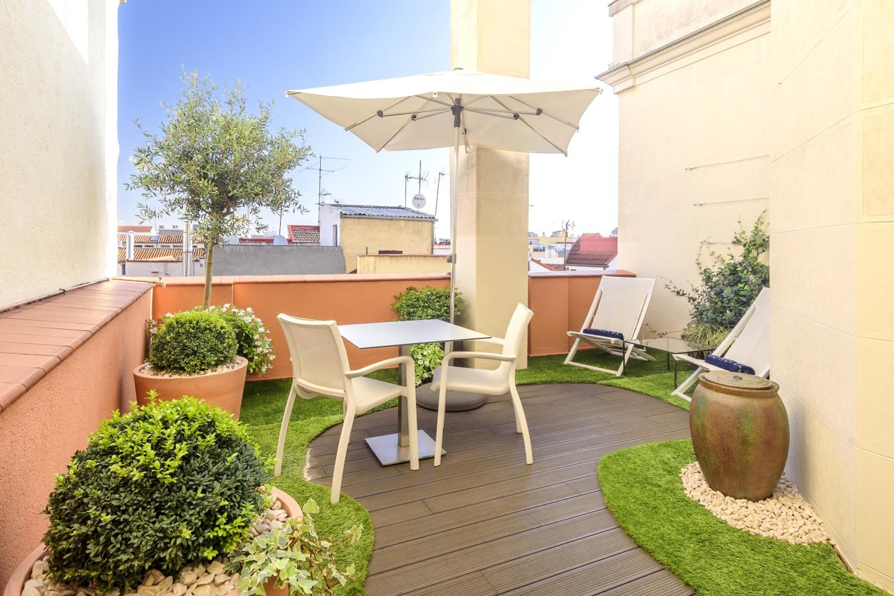 Boutique Hotel H10 Villa de la Reina — 19