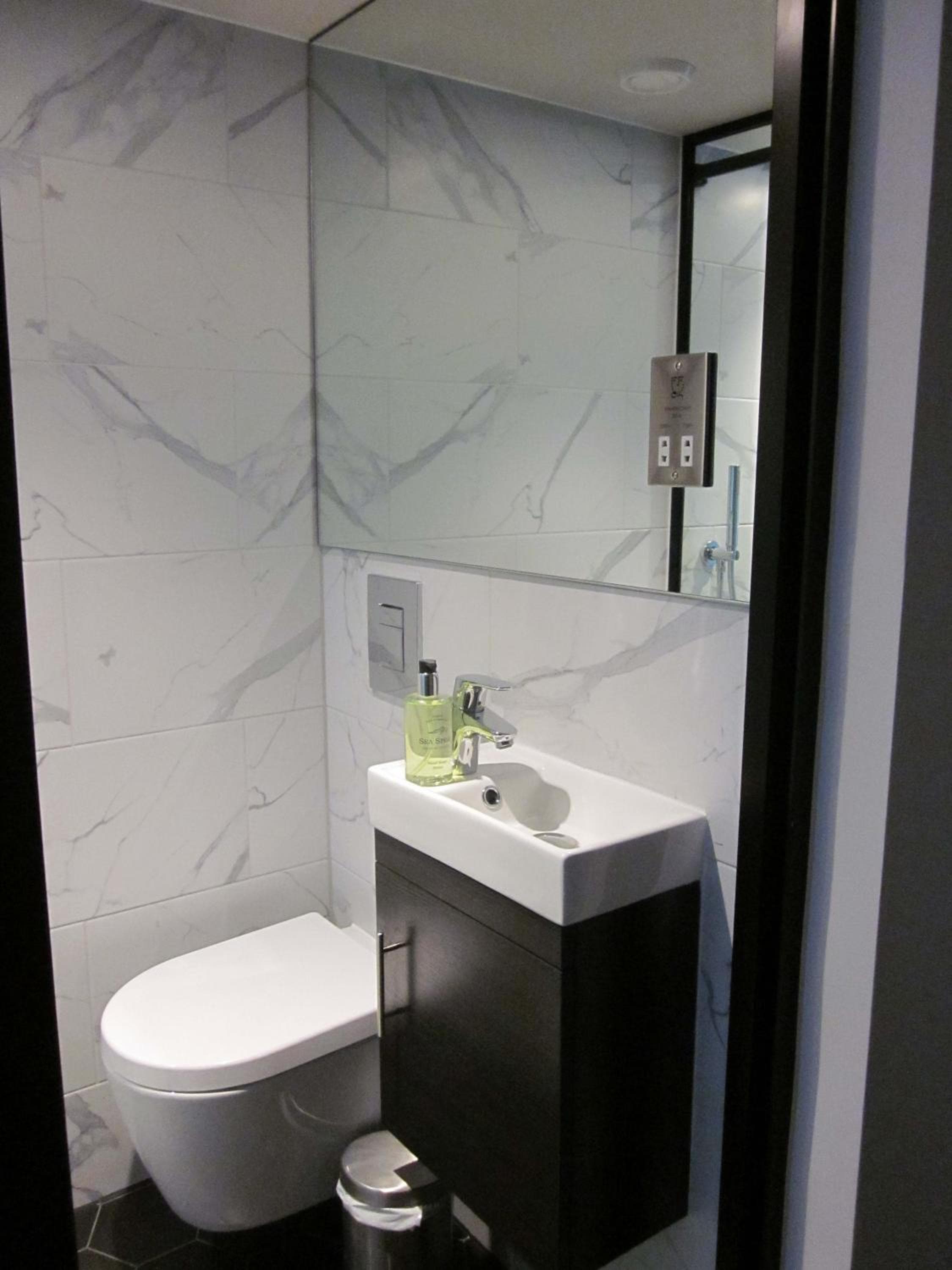 Euston Square Hotel — 30