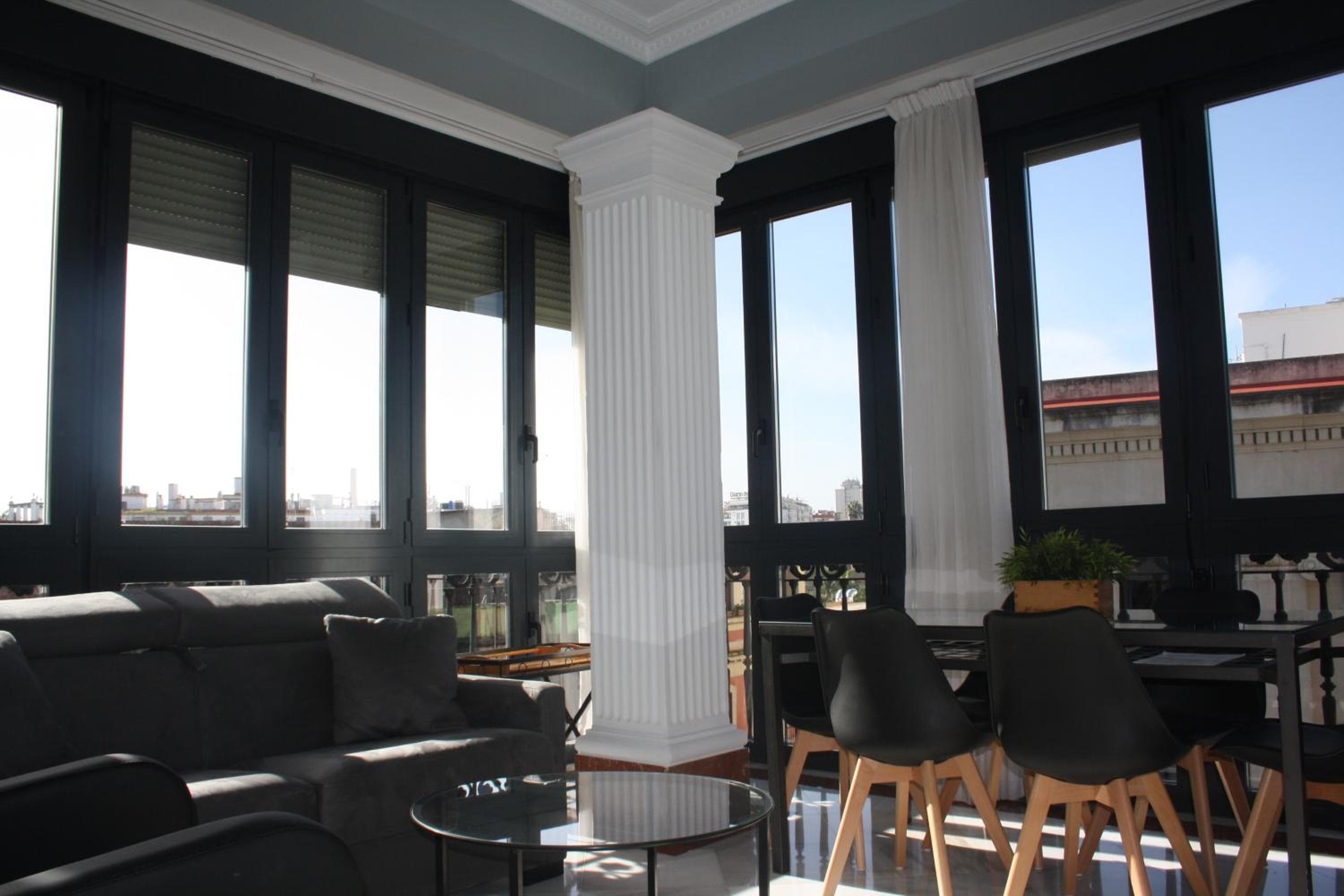Apartamentos Avenida — 10