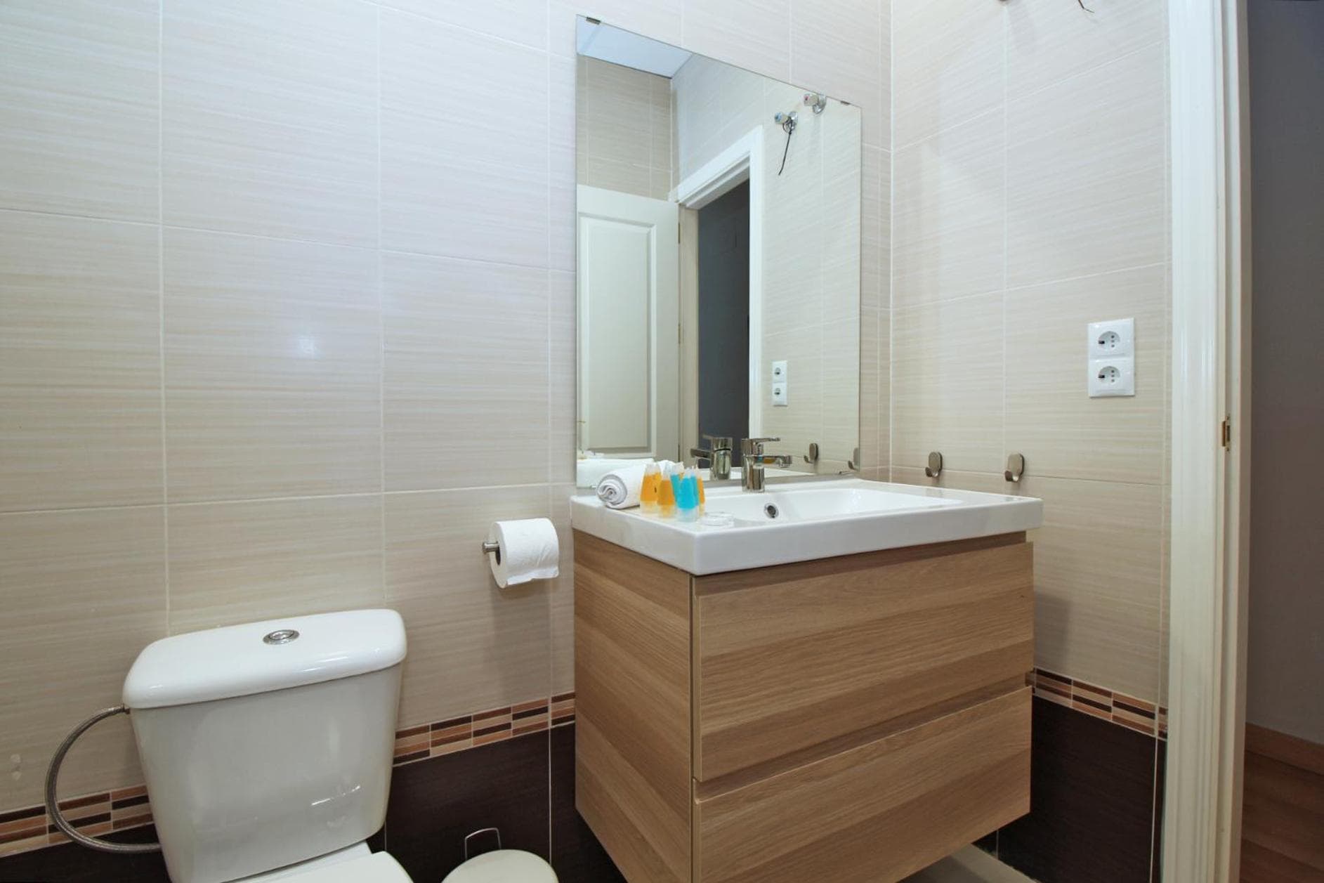Del Parque Flats - Premium - Maestre

Rixos Premium Belek
Hotel Garni Anker
Mountain Resort Feuerberg
Riad Dar Anika
Pousada Maravilha
Pension zur Post
Hot — 21