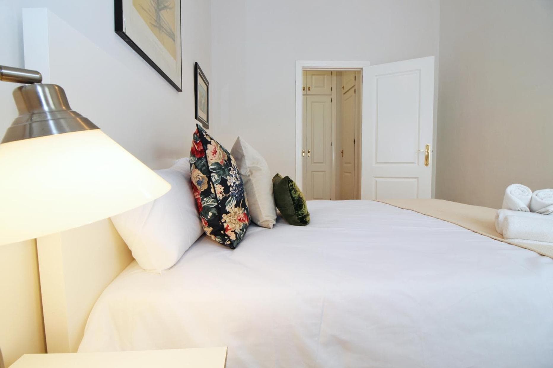 Del Parque Flats - Premium - Maestre

Rixos Premium Belek
Hotel Garni Anker
Mountain Resort Feuerberg
Riad Dar Anika
Pousada Maravilha
Pension zur Post
Hot — 18
