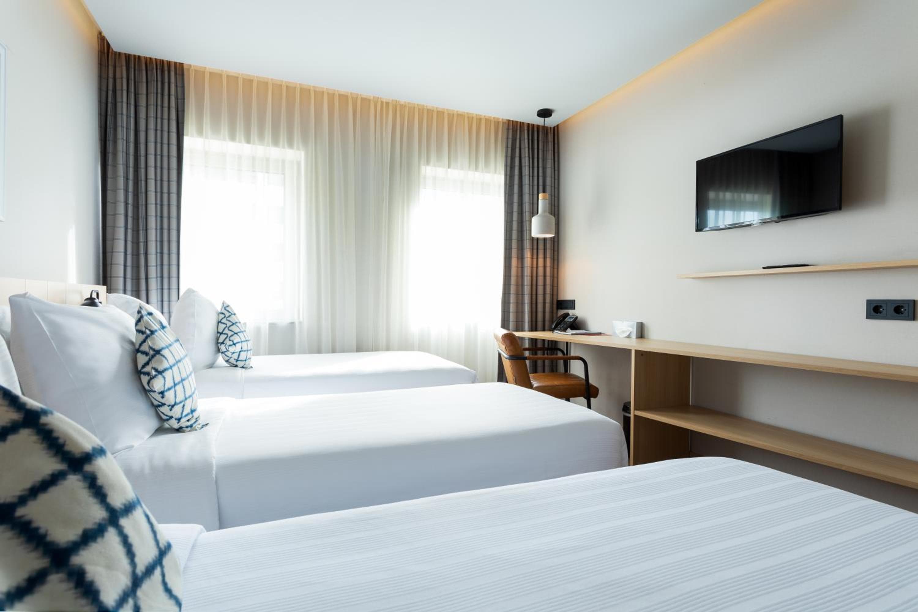 Hotel Urban Lodge — 27