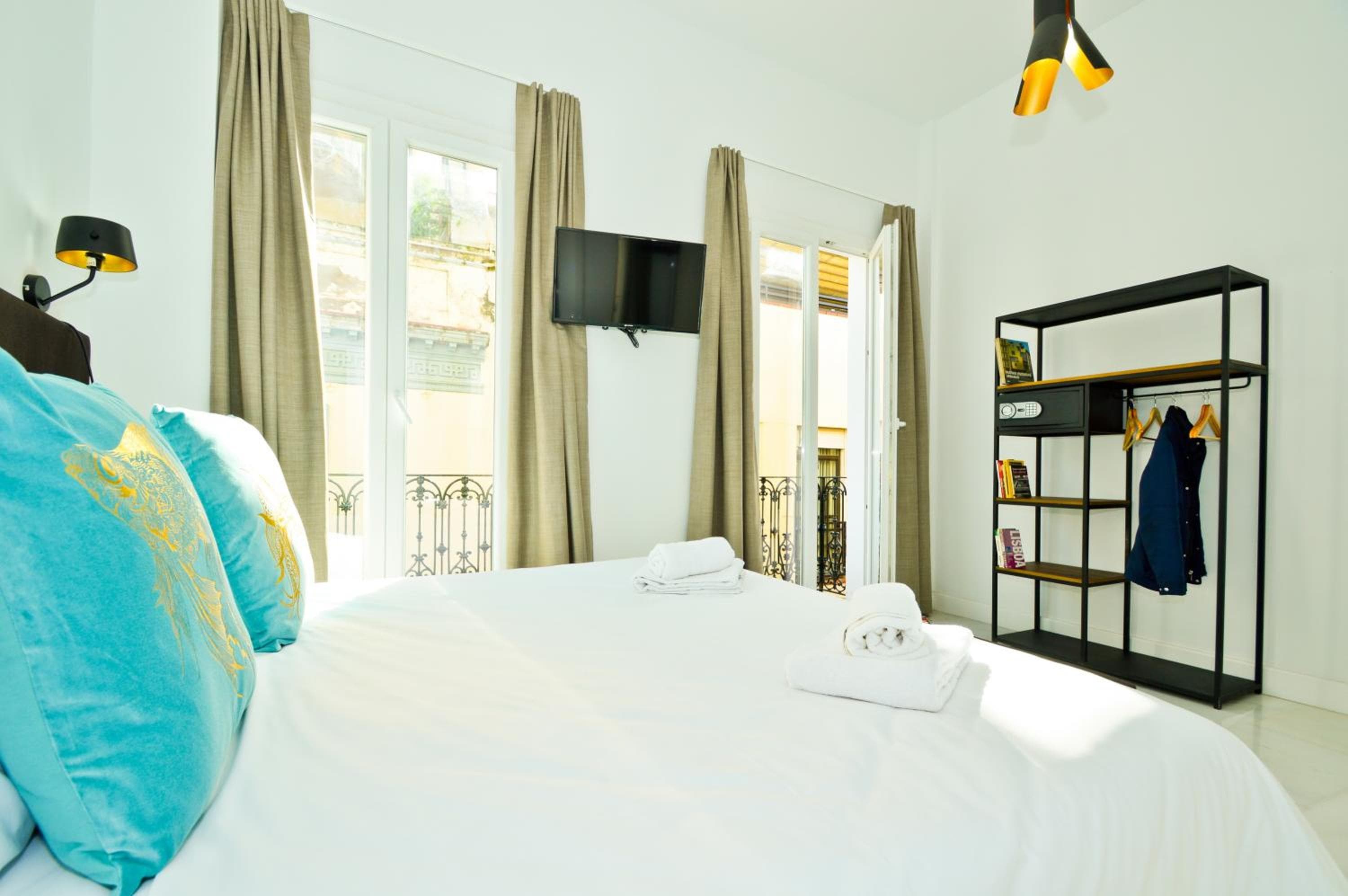 NineSuites — 19
