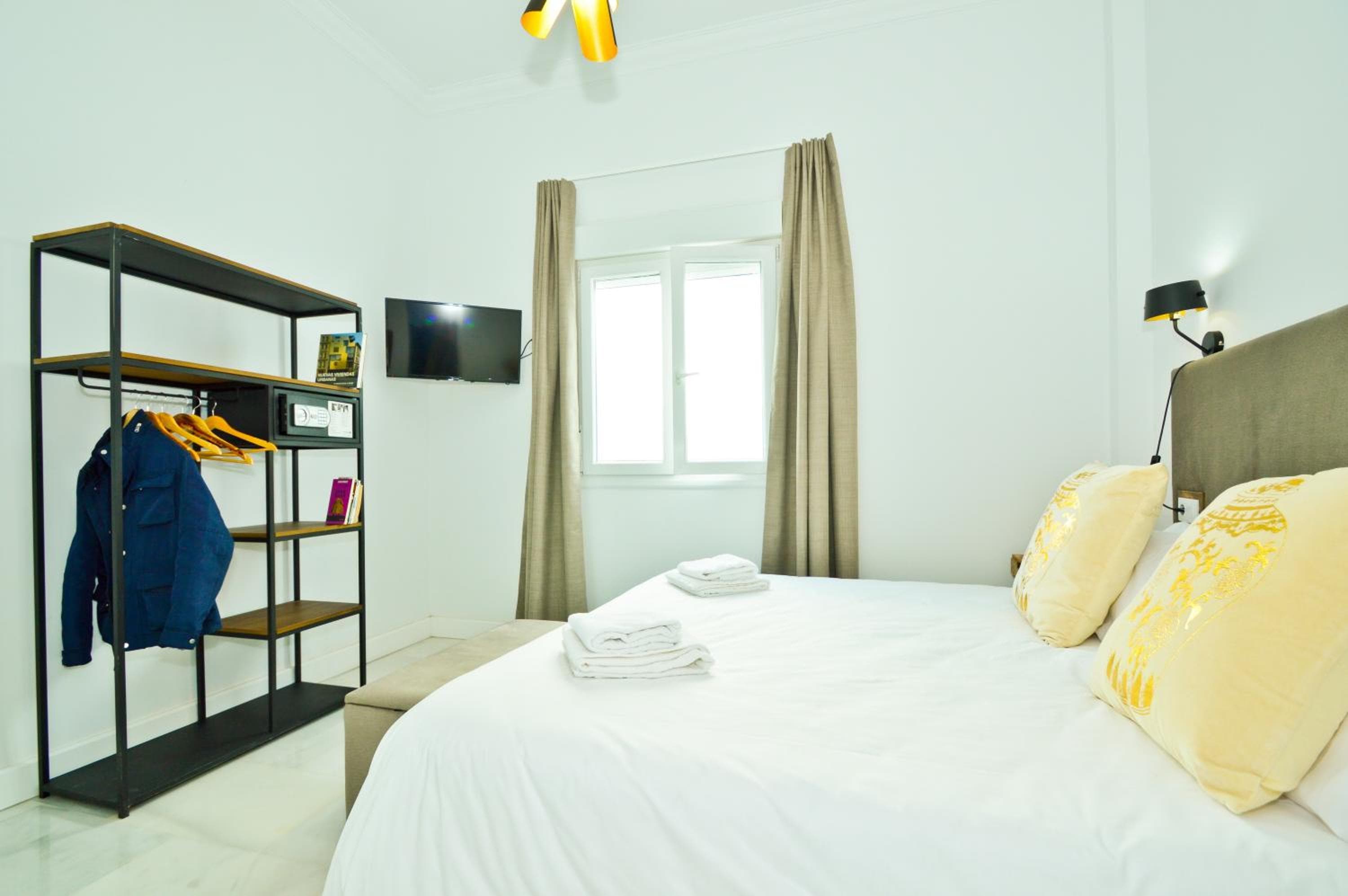 NueveSuites — 12