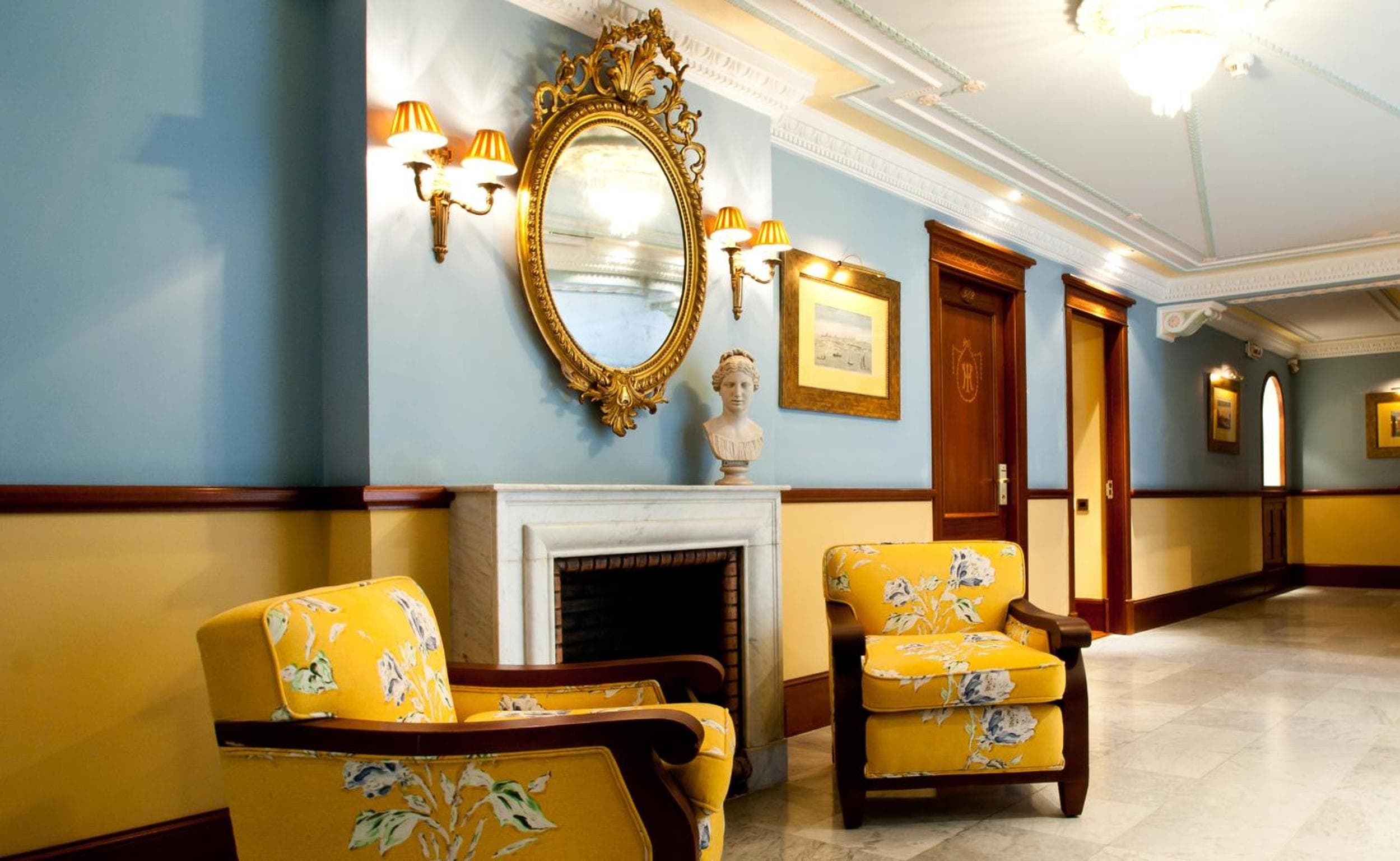 Hotel Inglaterra — 23