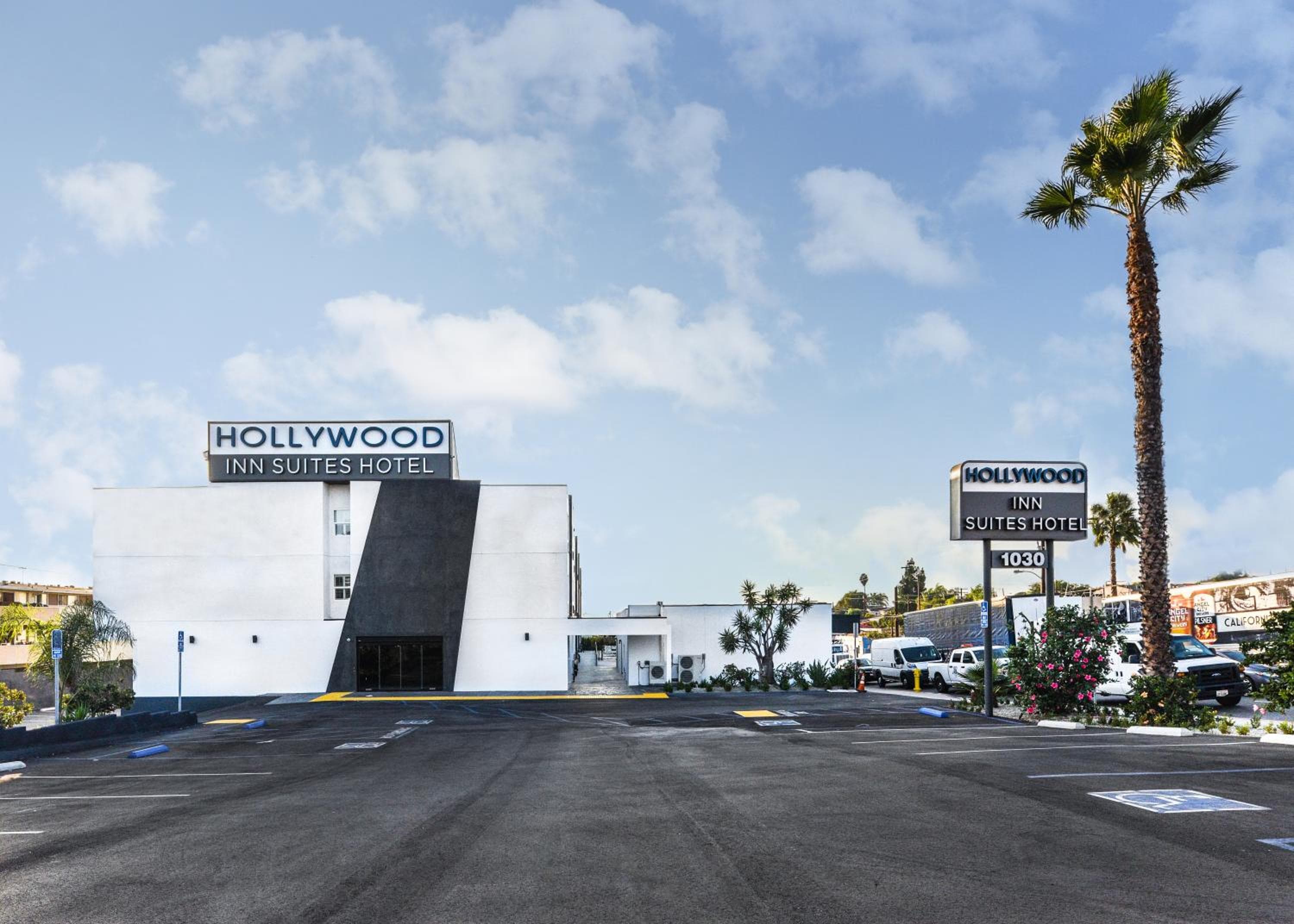 Hollywood Inn Suites Hotel — 30