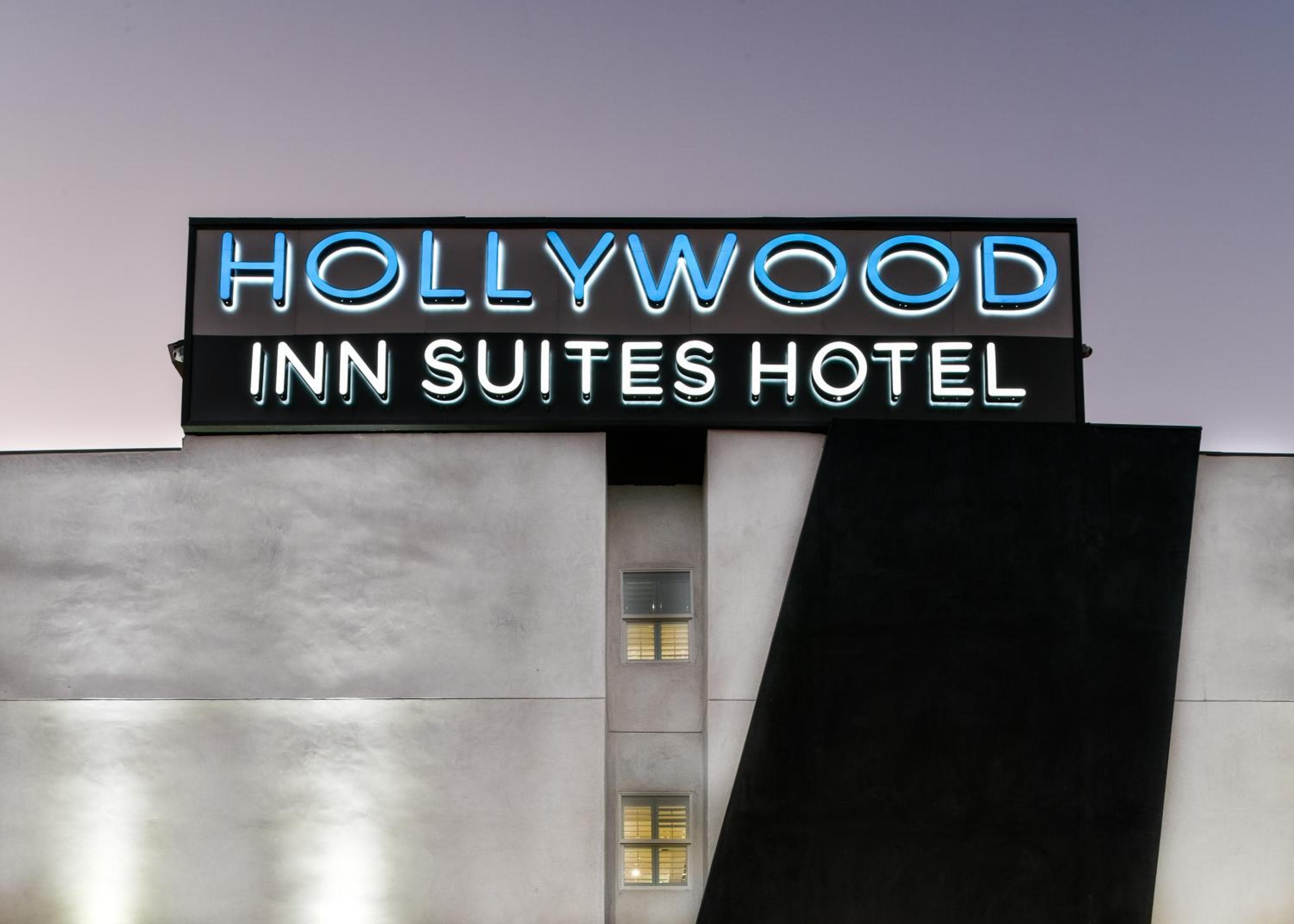 Hollywood Inn Suites Hotel — 7