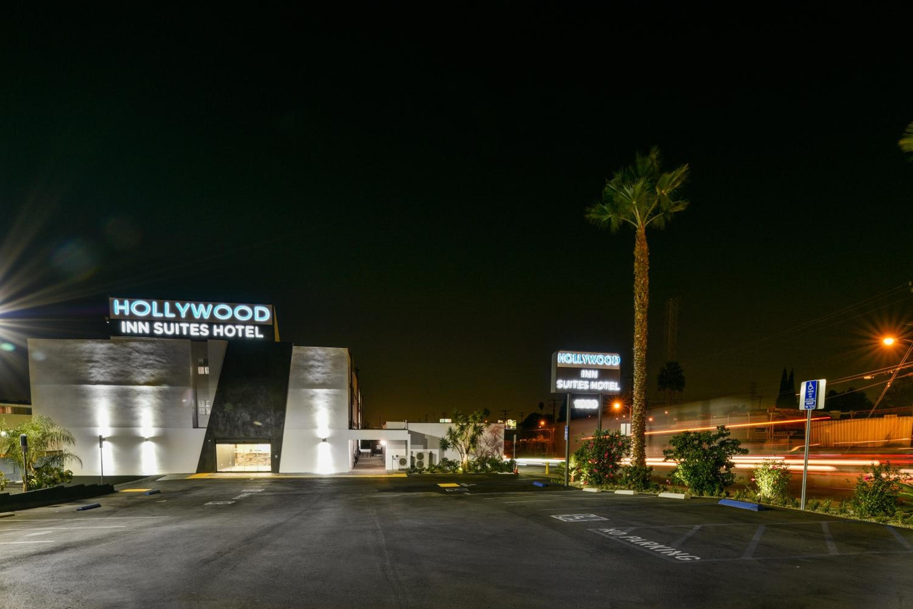 Hollywood Inn Suites Hotel — 29