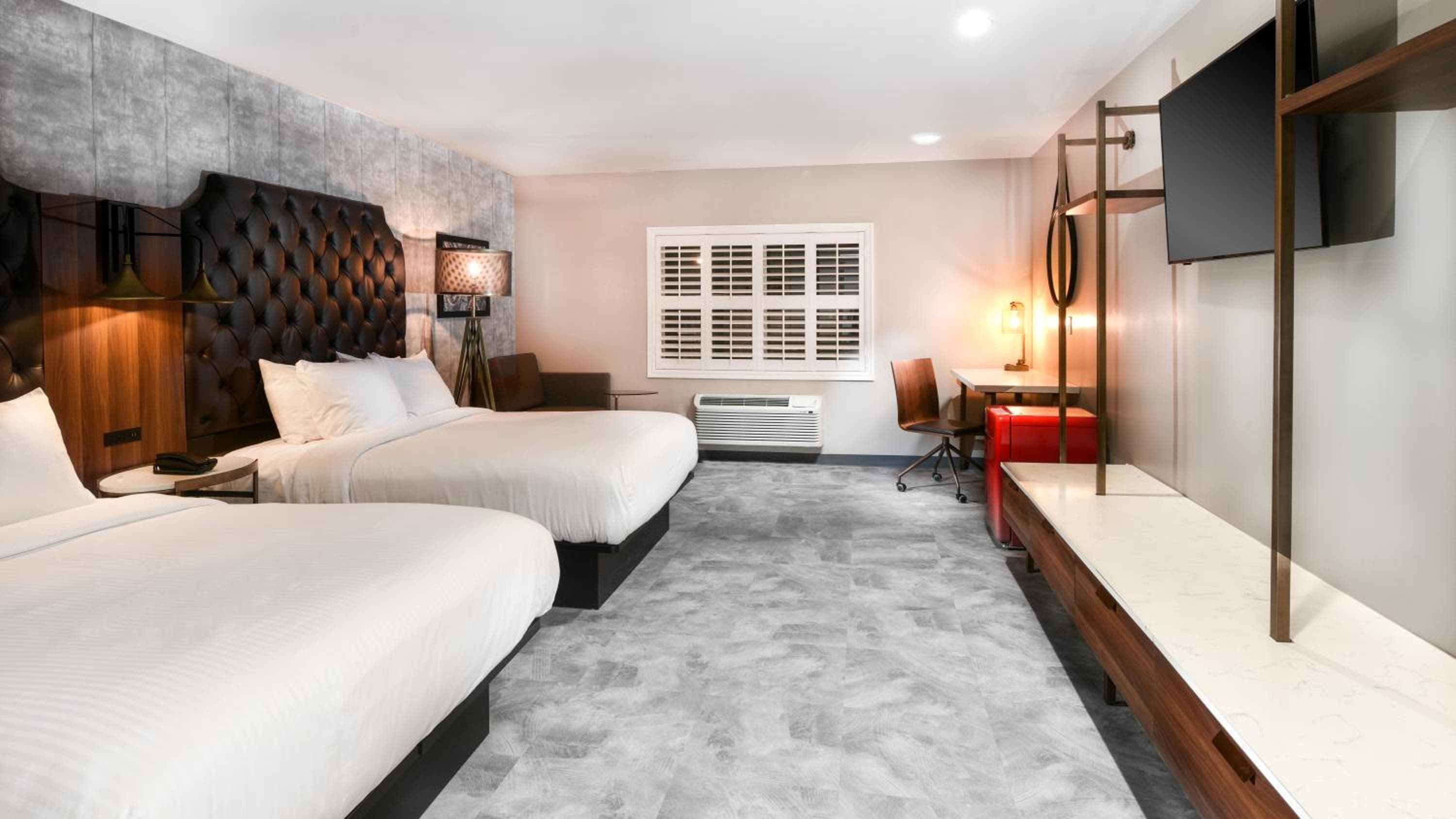 Hollywood Inn Suites Hotel — 7