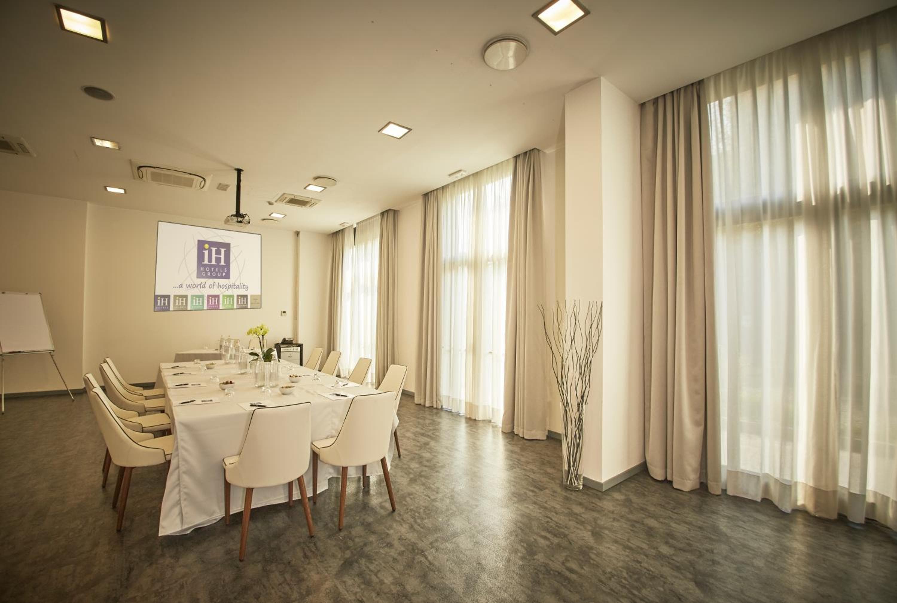 iH Hotels Milano Lorenteggio — 19