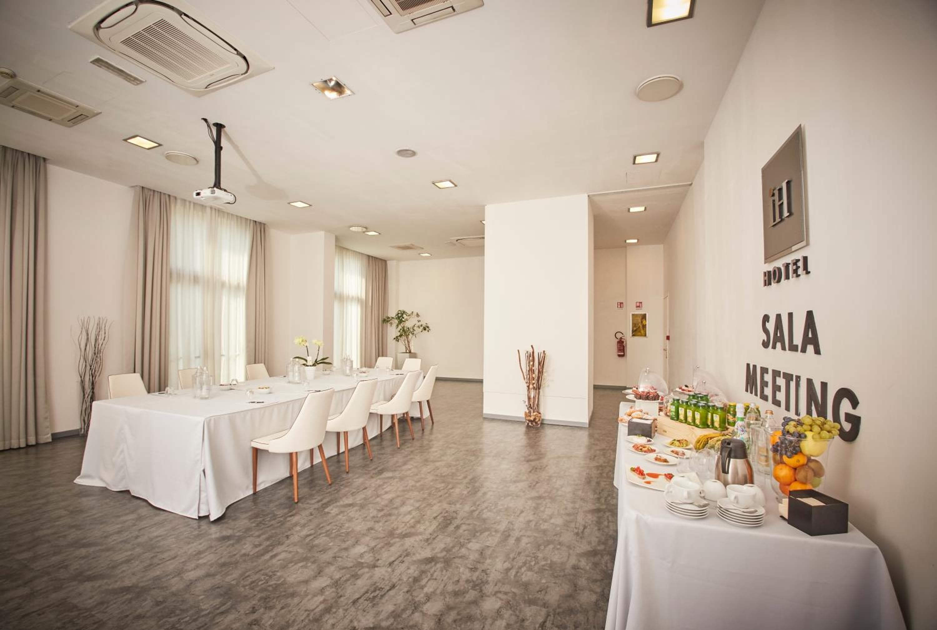 iH Hotels Milano Lorenteggio — 22