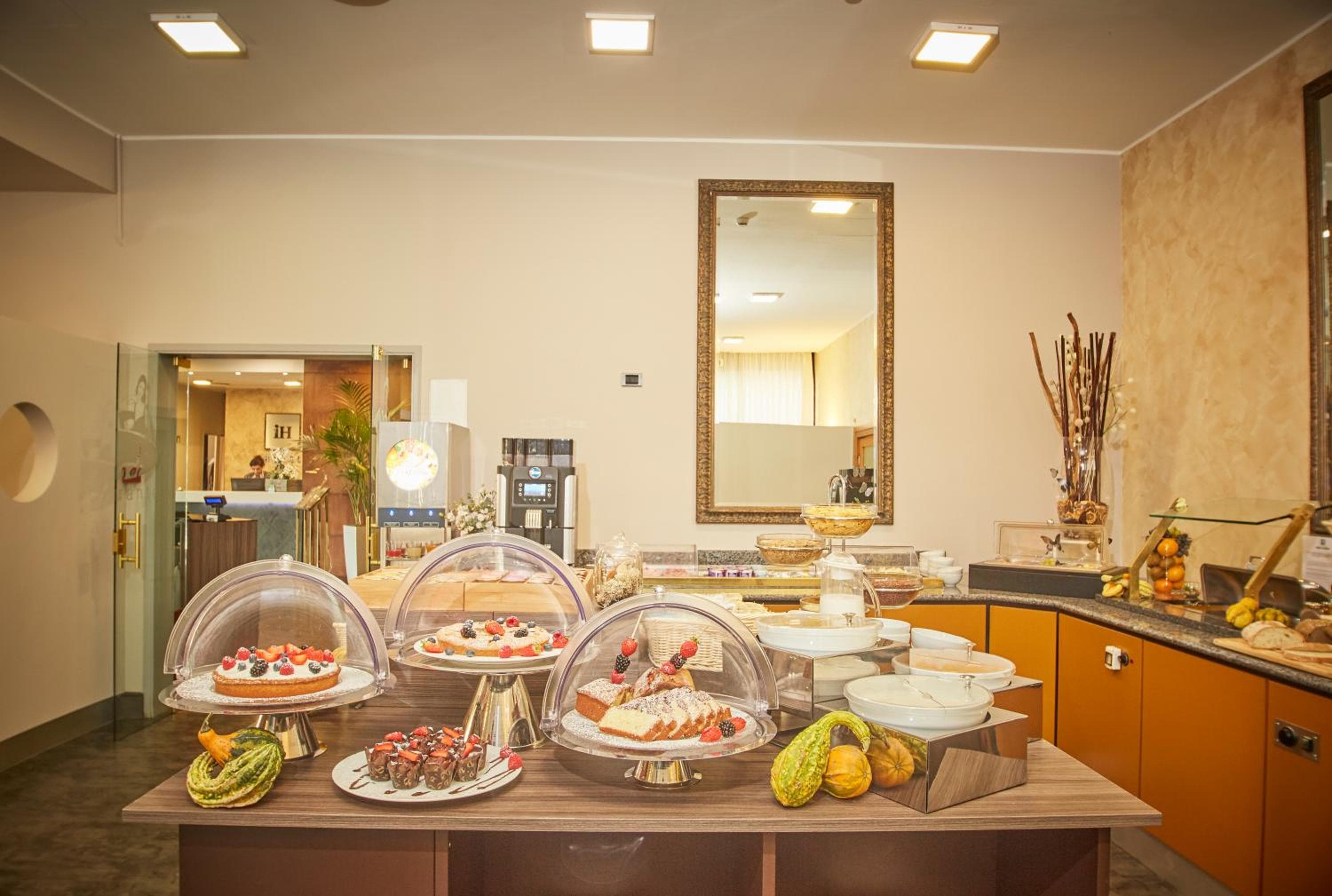 iH Hotels Milano Lorenteggio — 13