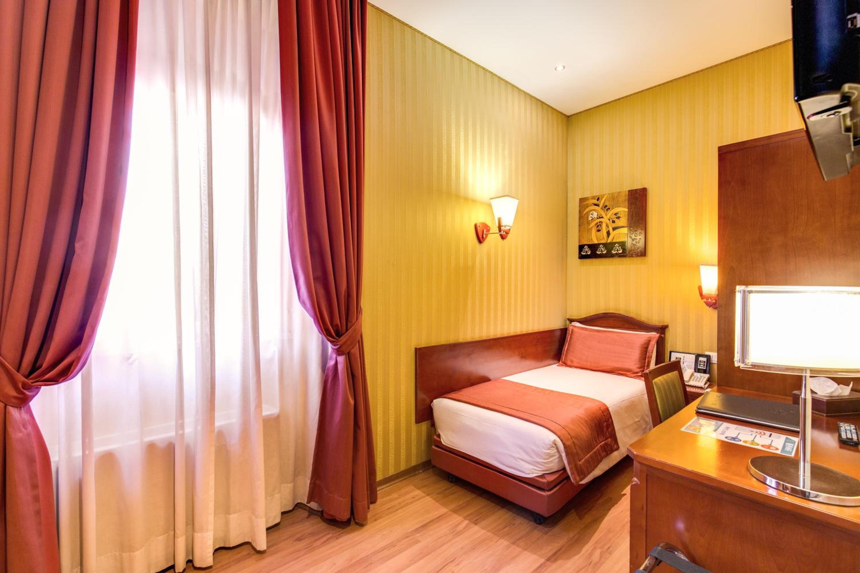 Augusta Lucilla Palace hotel, Via Massimo D'Azeglio 24, Rome, Italy — photo 68