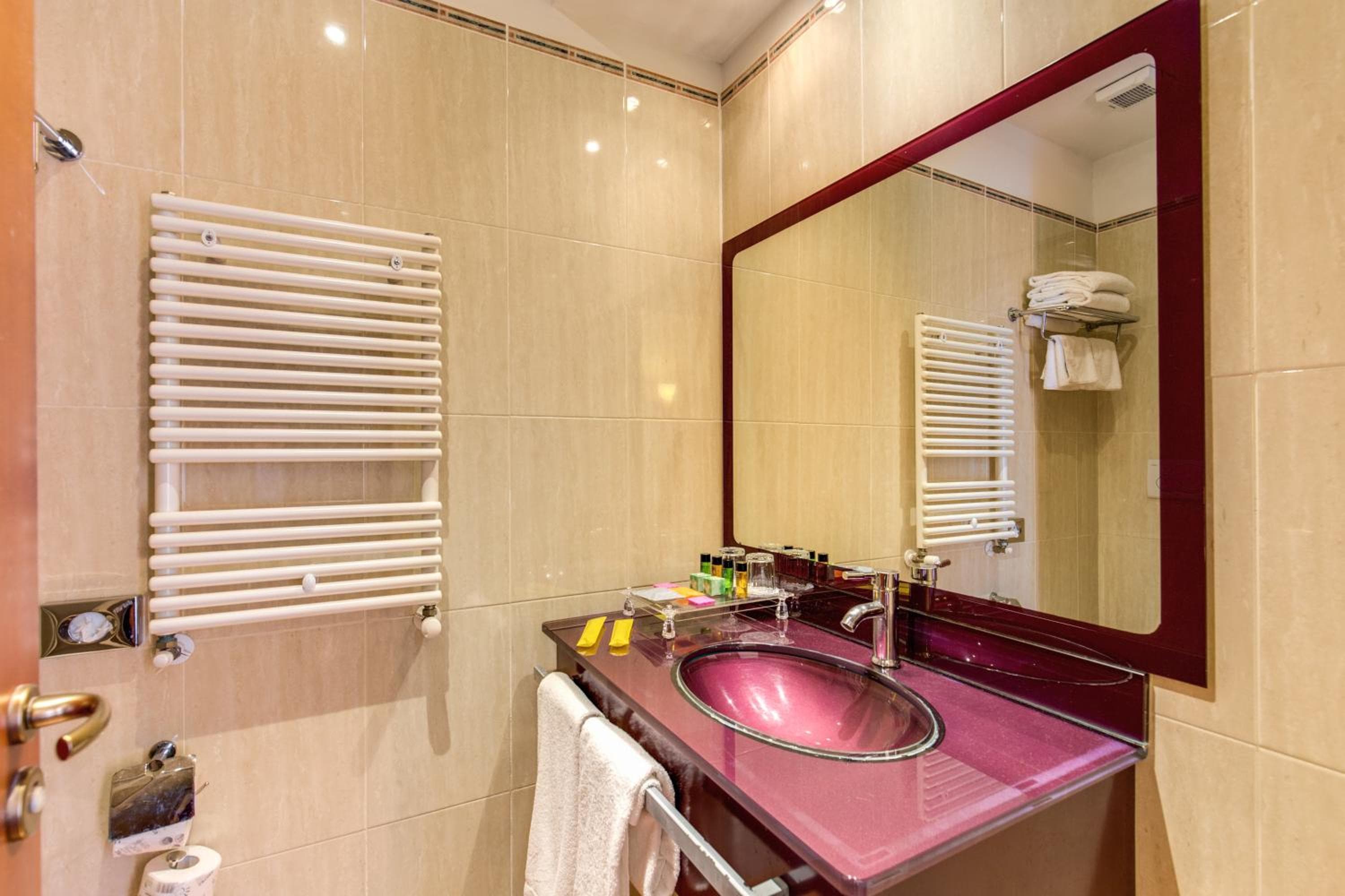 Augusta Lucilla Palace hotel, Via Massimo D'Azeglio 24, Rome, Italy — photo 79