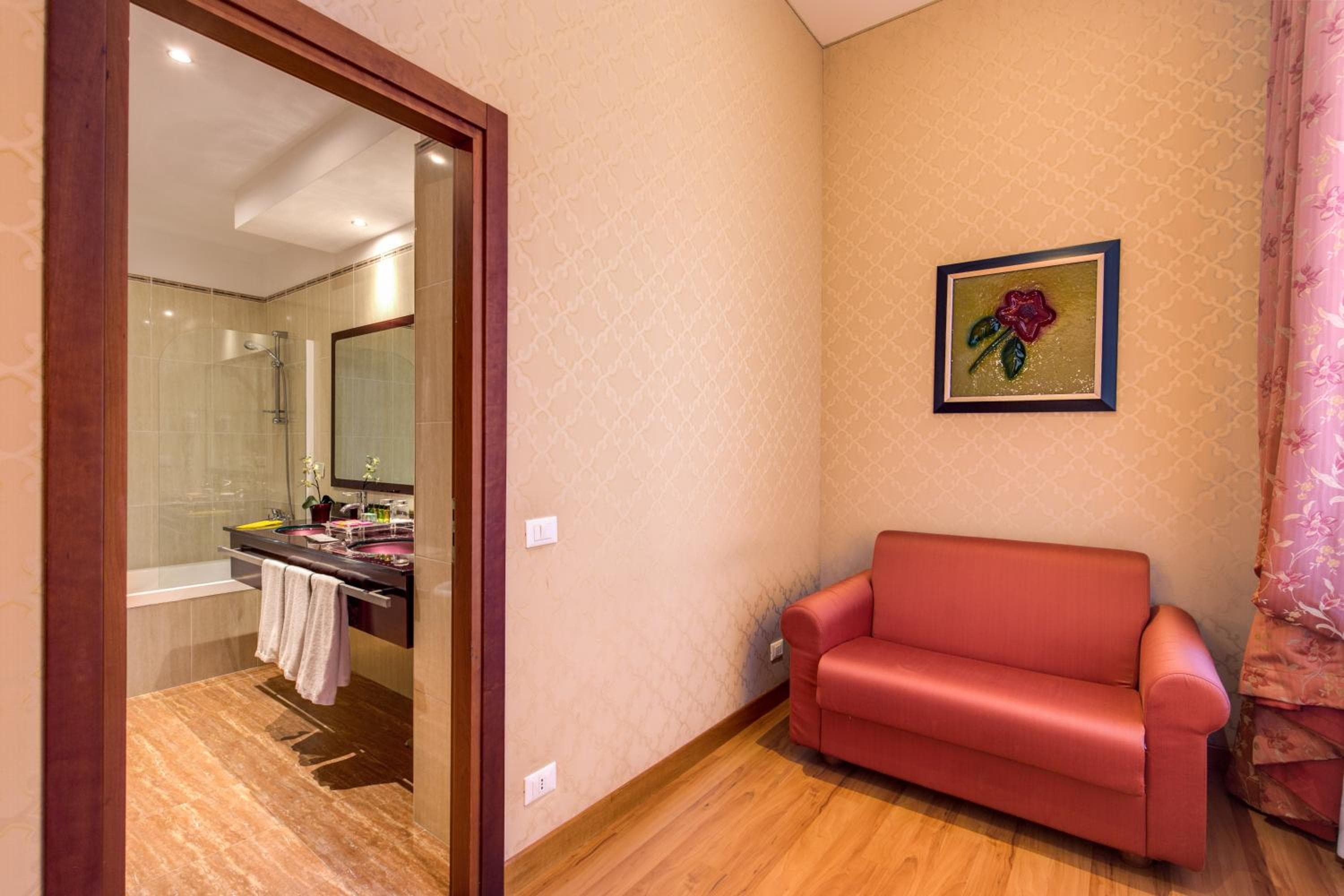 Augusta Lucilla Palace hotel, Via Massimo D'Azeglio 24, Rome, Italy — photo 5