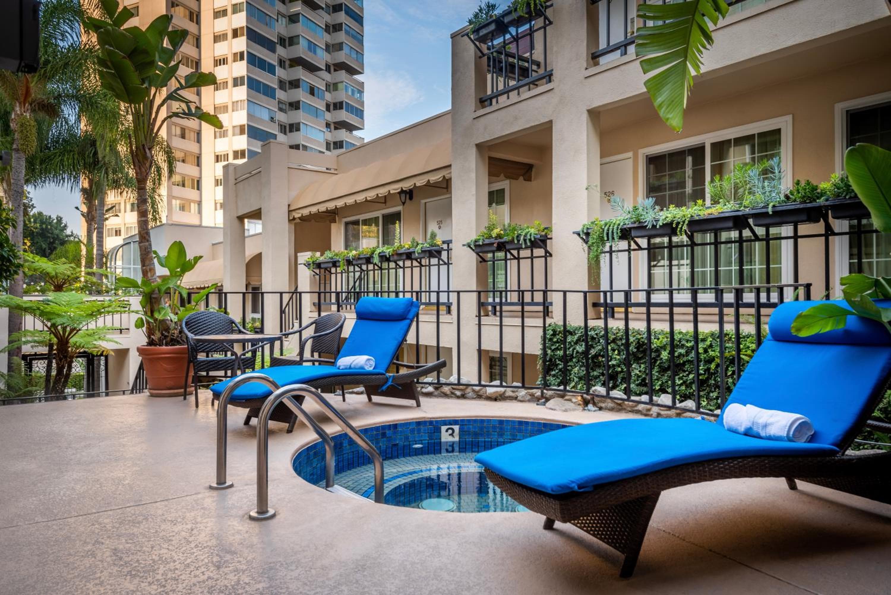 Beverly Hills Plaza Hotel & Spa — 29