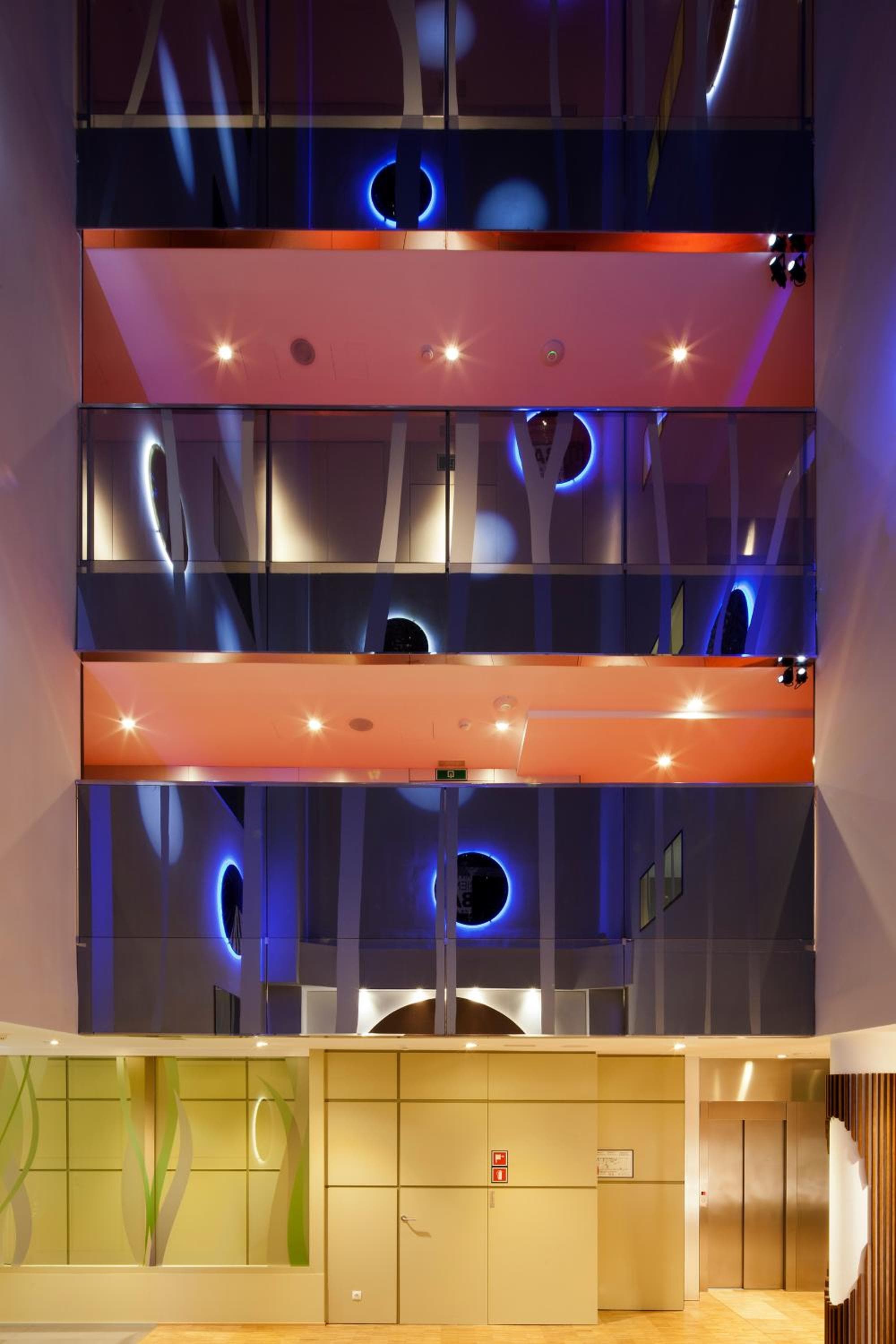 Ako Suites Hotel — 8