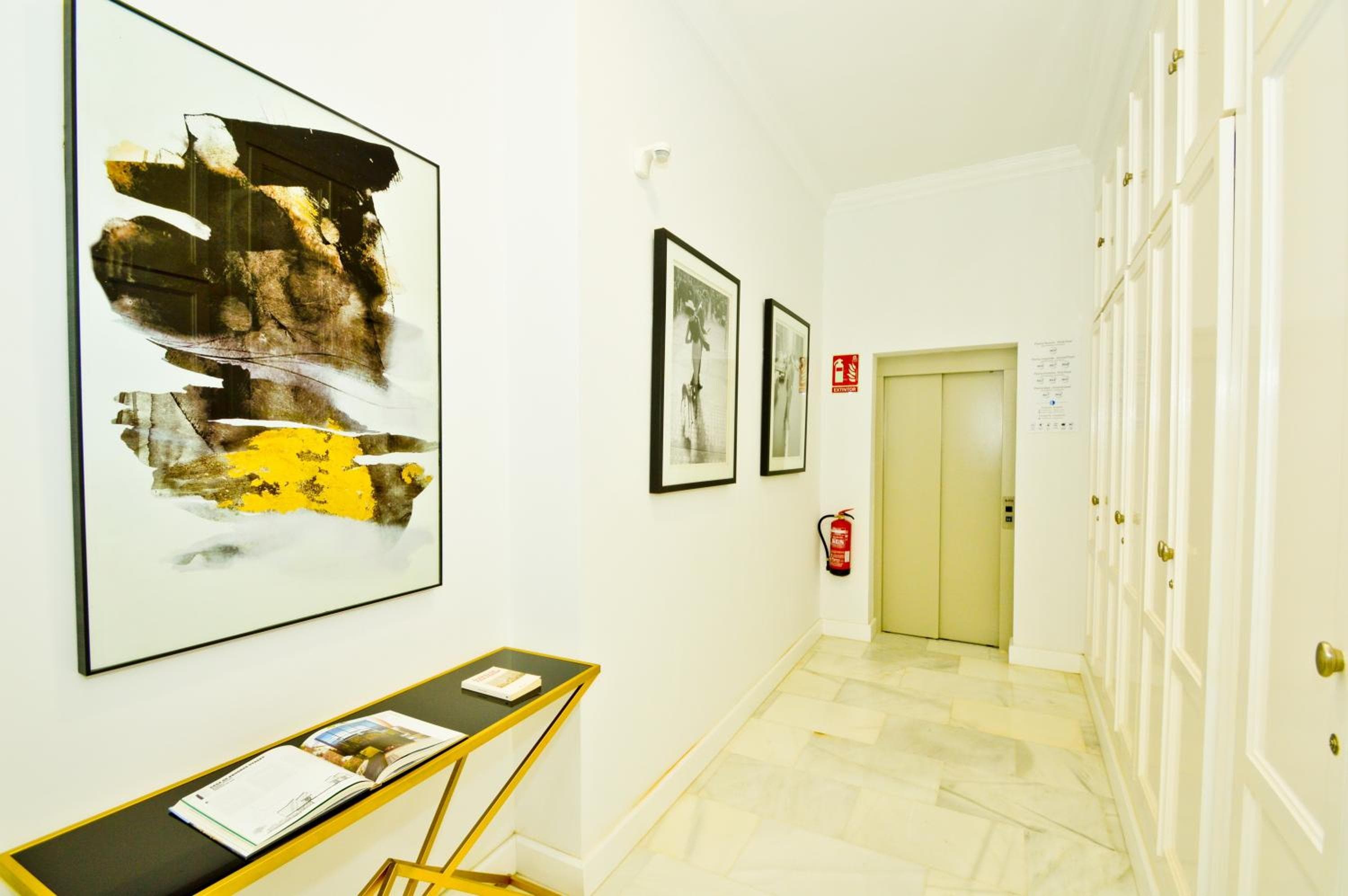 NineSuites — 25